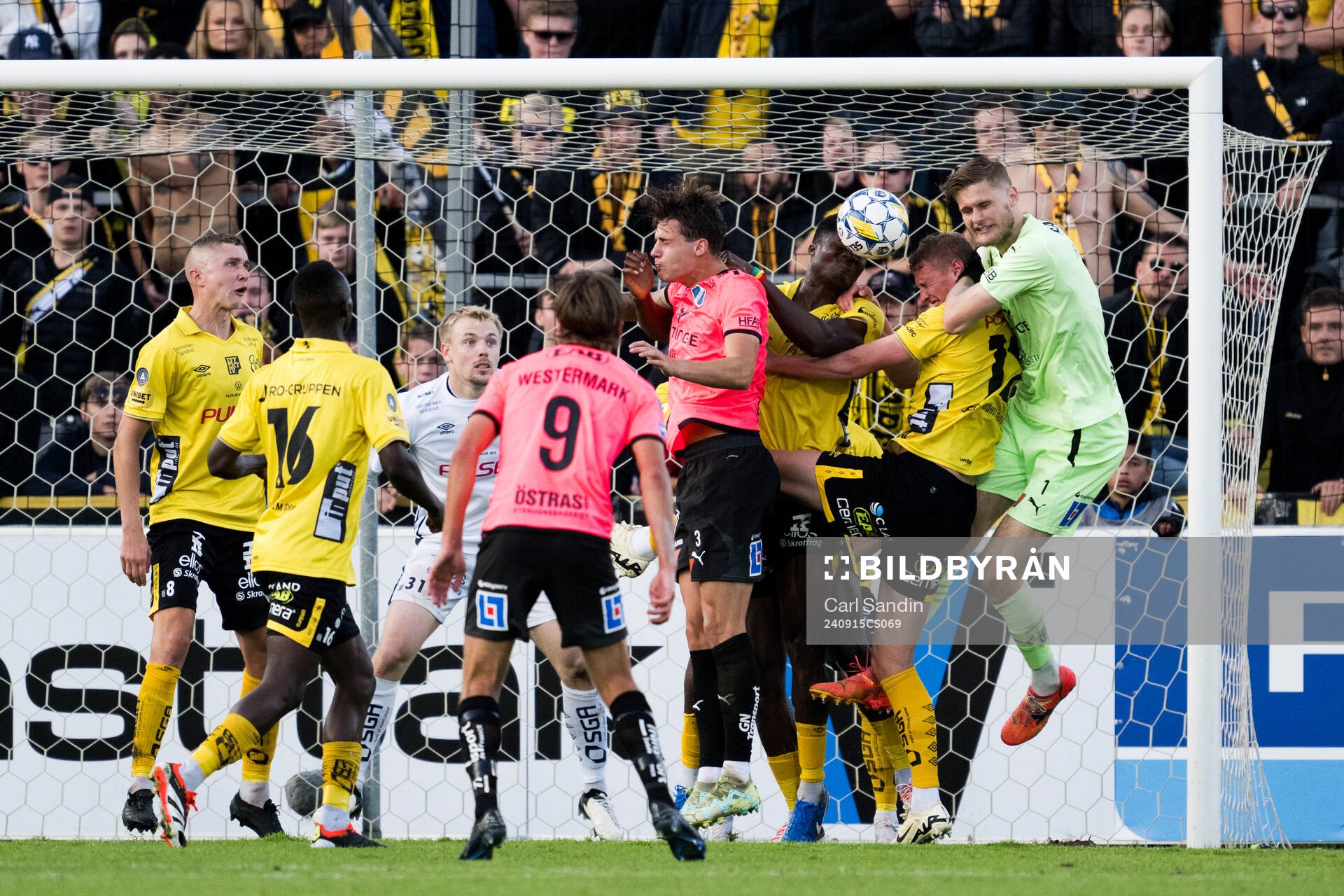 Halmstads målvakt Tim Rönning