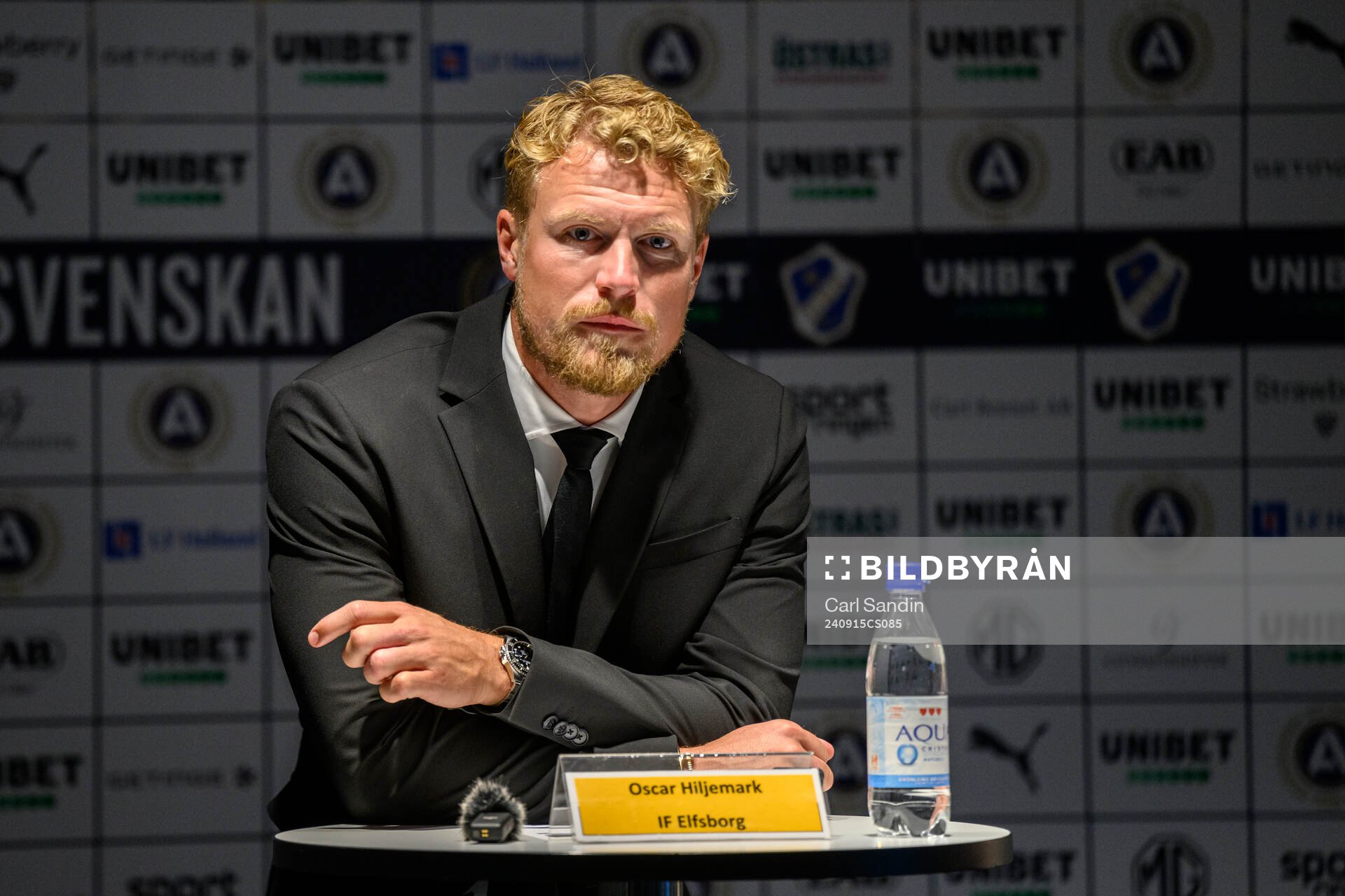 Elfsborgs manager Oscar Hiljemark på en presskonferens