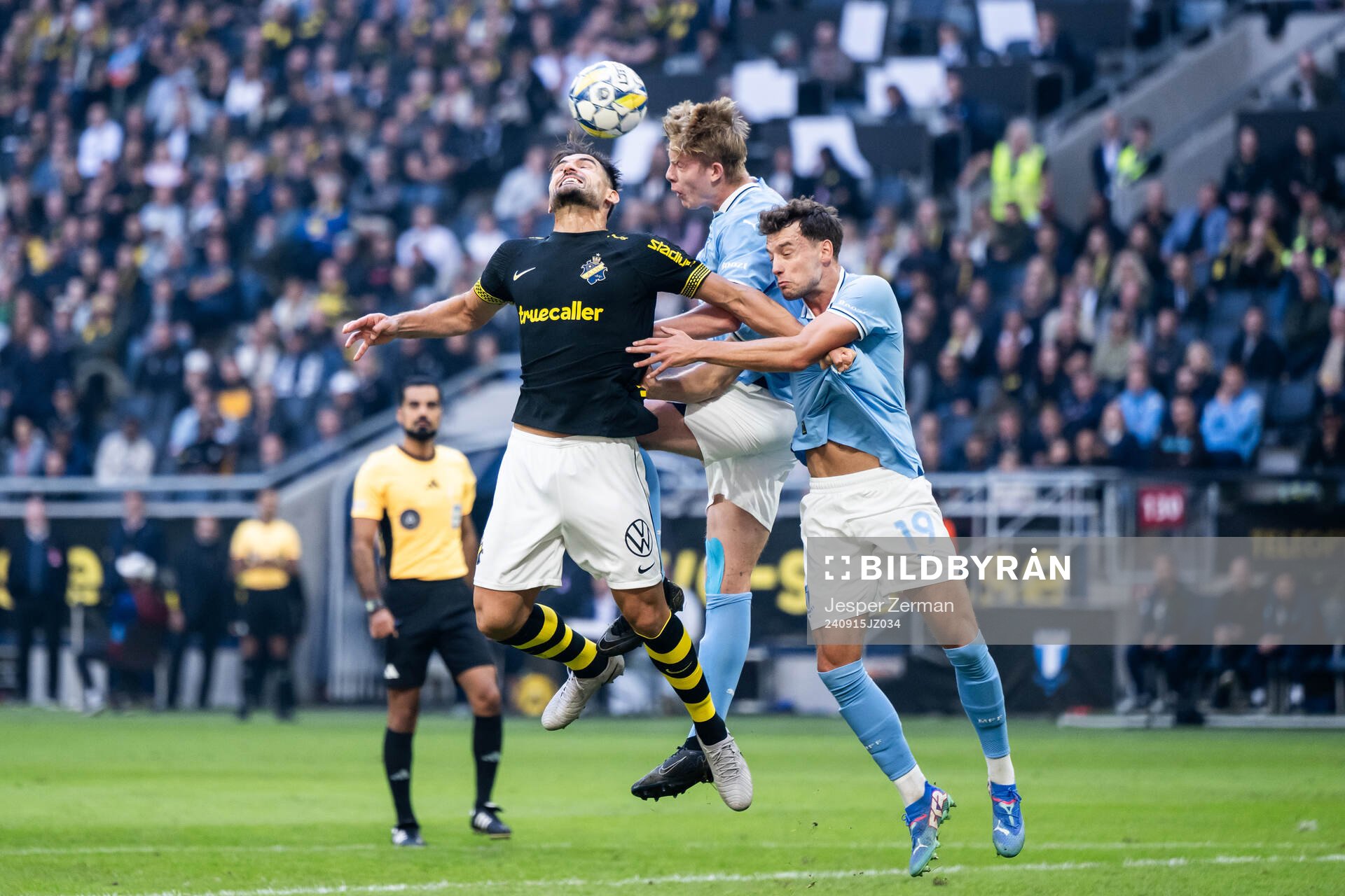 AIKs Sotirios Papagiannopoulos mot Malmö FFs Nils