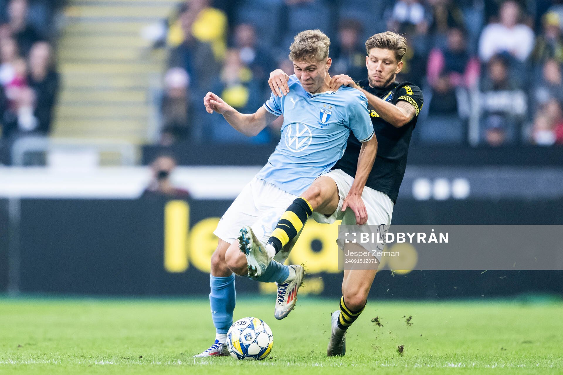 Malmö FFs Hugo Bolin och AIKs Anton Salétros