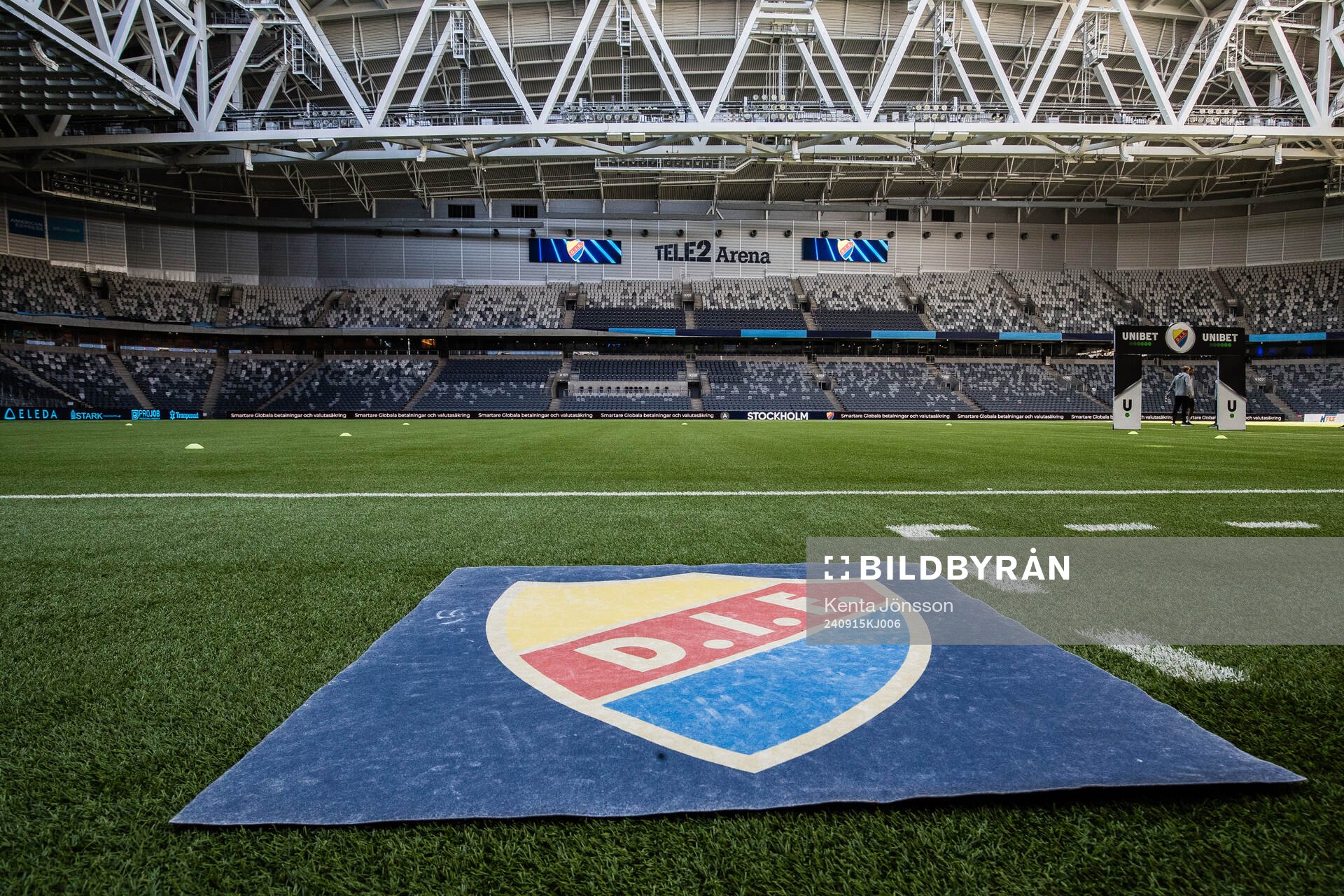 En matta med Djurgården logotyp