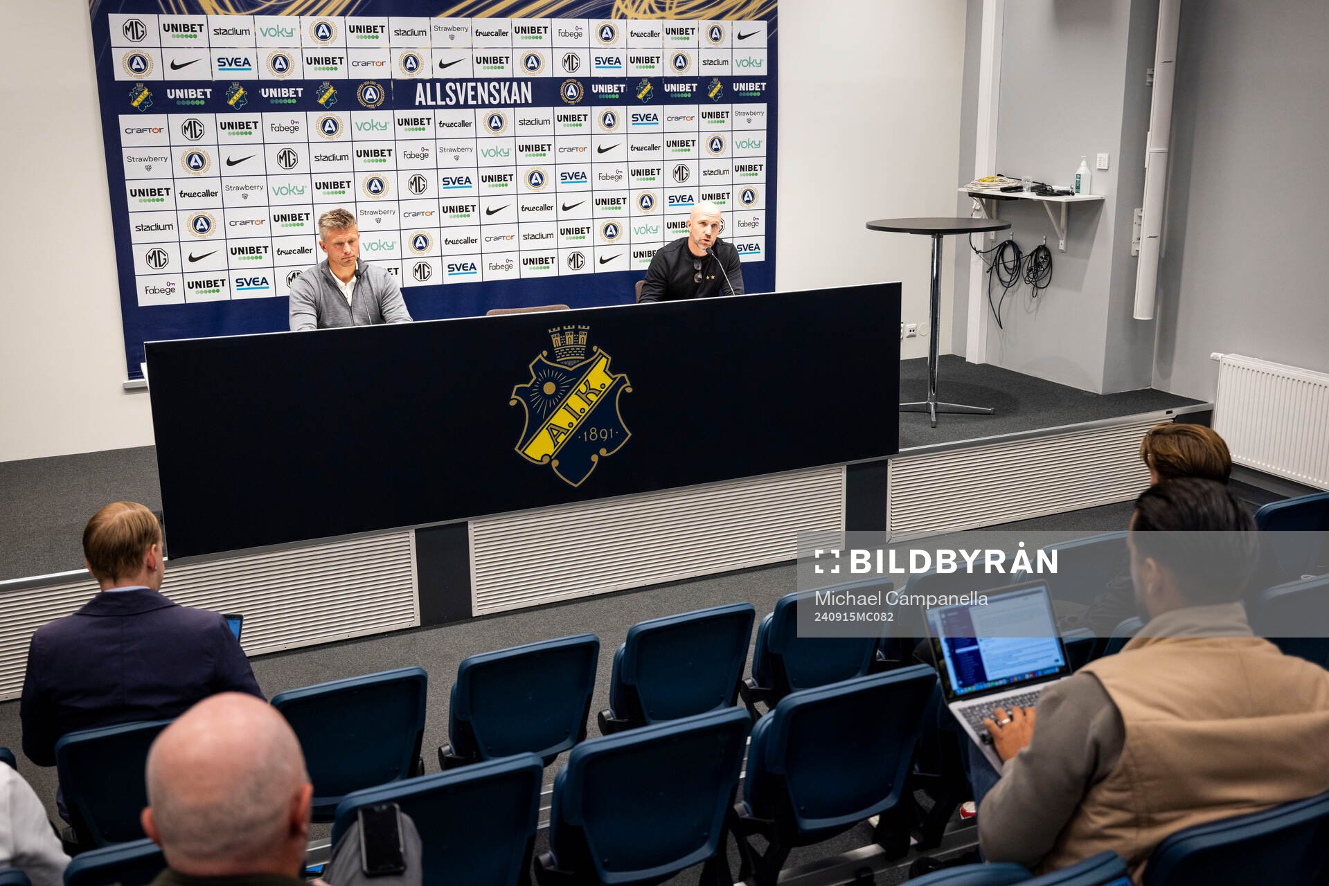 AIKs tränare Mikkjal Thomassen och Malmö FFs tränare