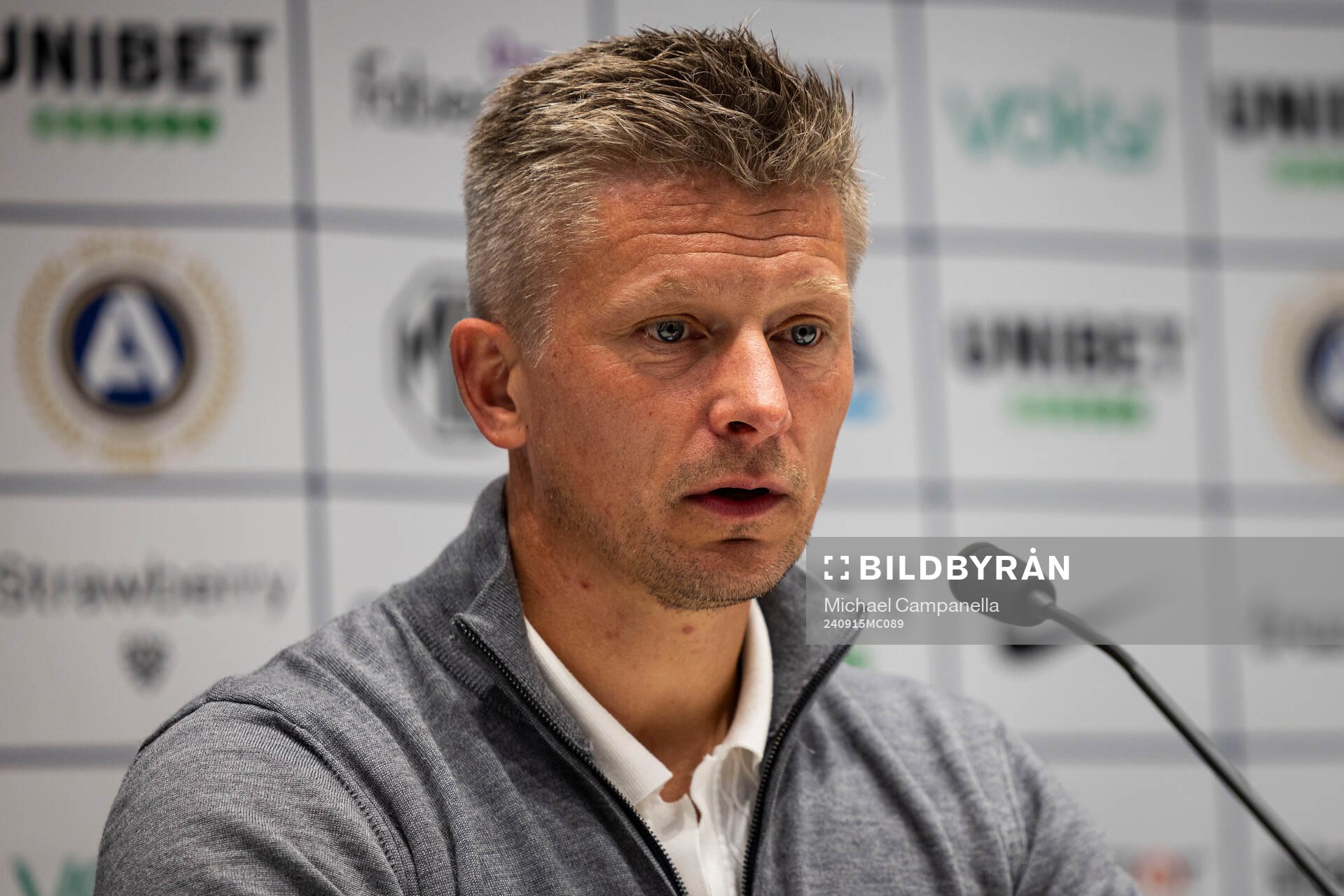 AIKs tränare Mikkjal Thomassen under en presskonferens efter fotbollsmatchen i Allsvenskan mellan AIK och Malmö FF den 15 september 2024 i Stockholm.
