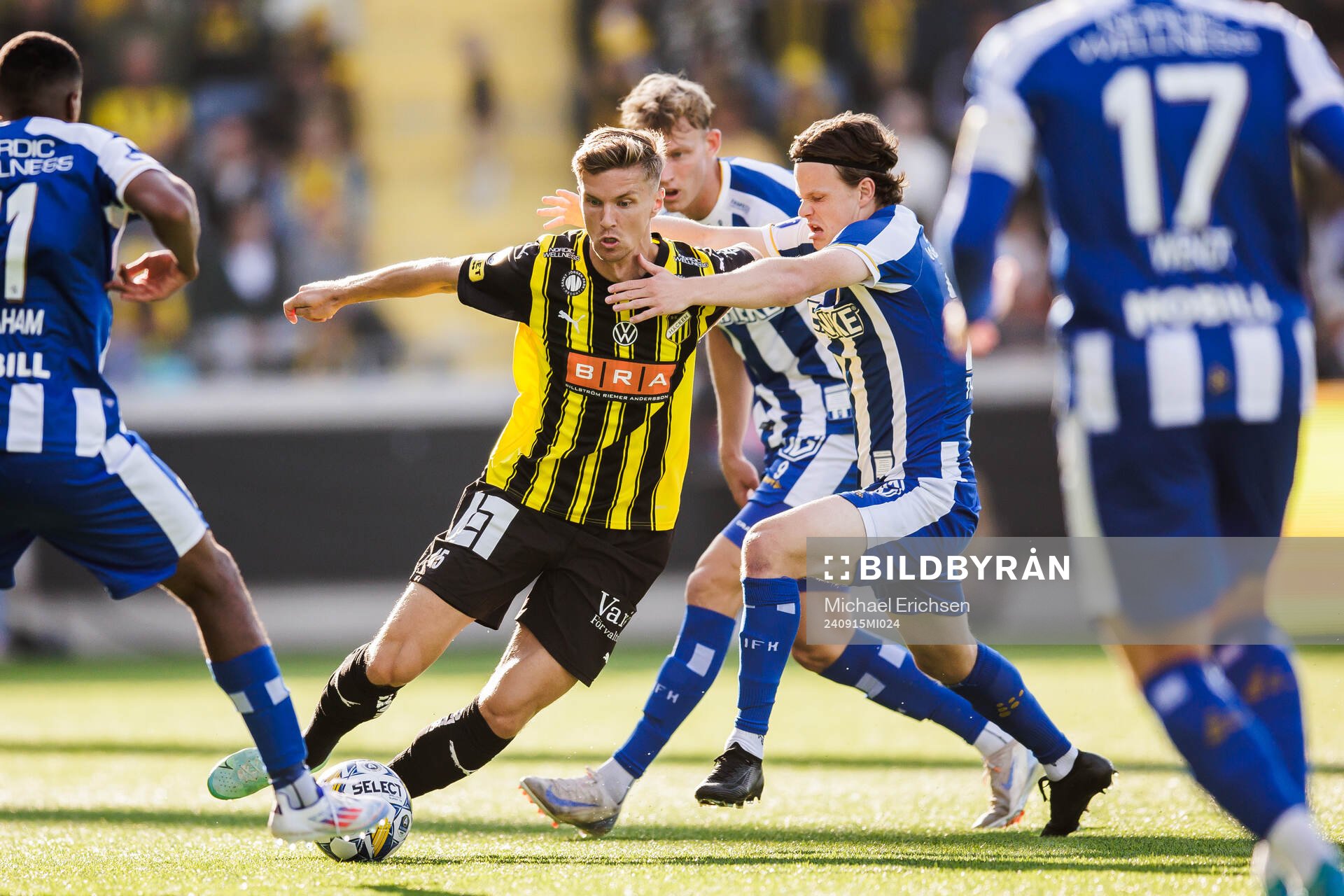 Häckens Samuel Leach Holm och IFK Göteborgs Kolbeinn