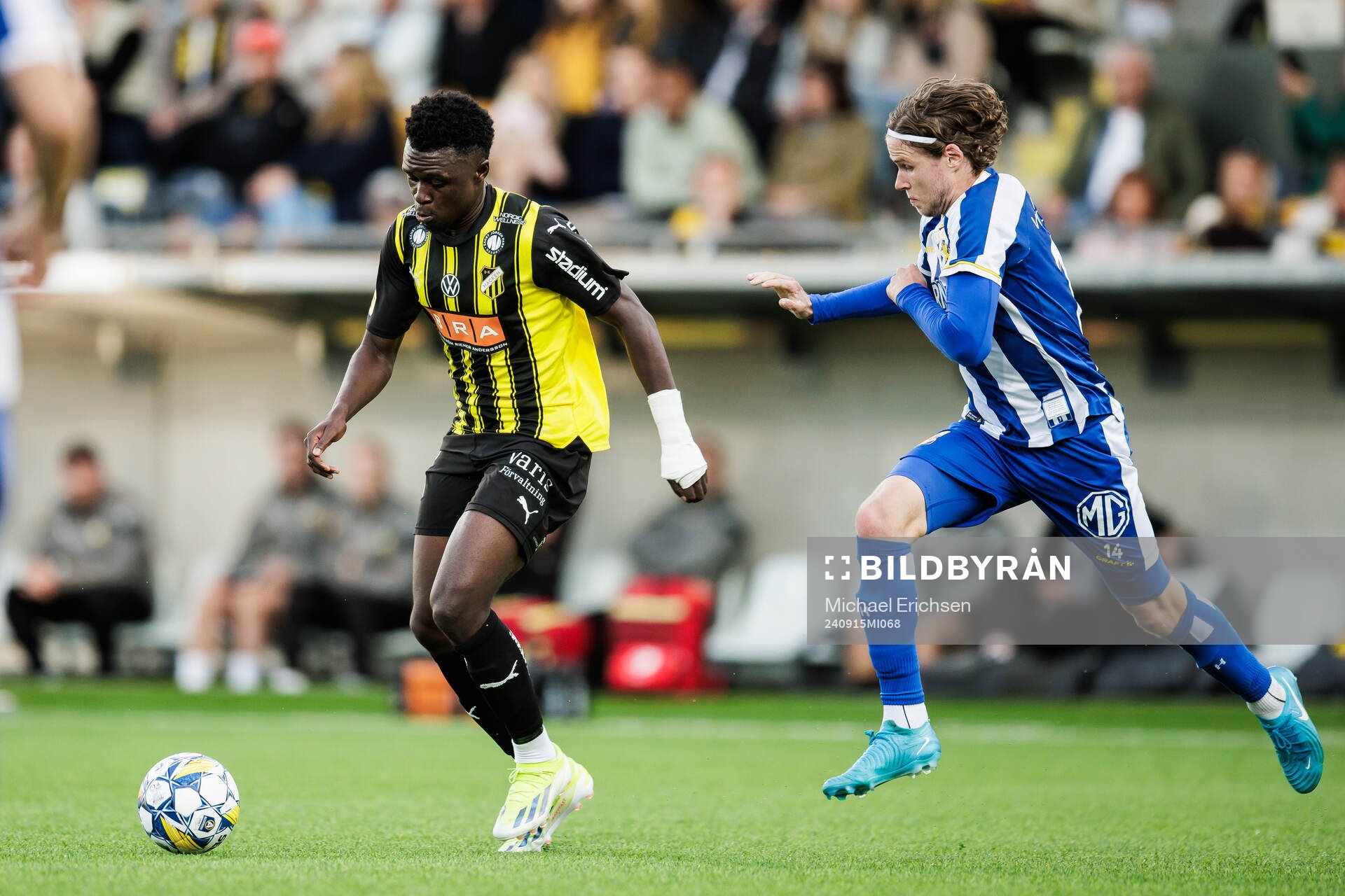 Häckens Zeidane Inoussa och IFK Göteborgs Gustaf Norlin