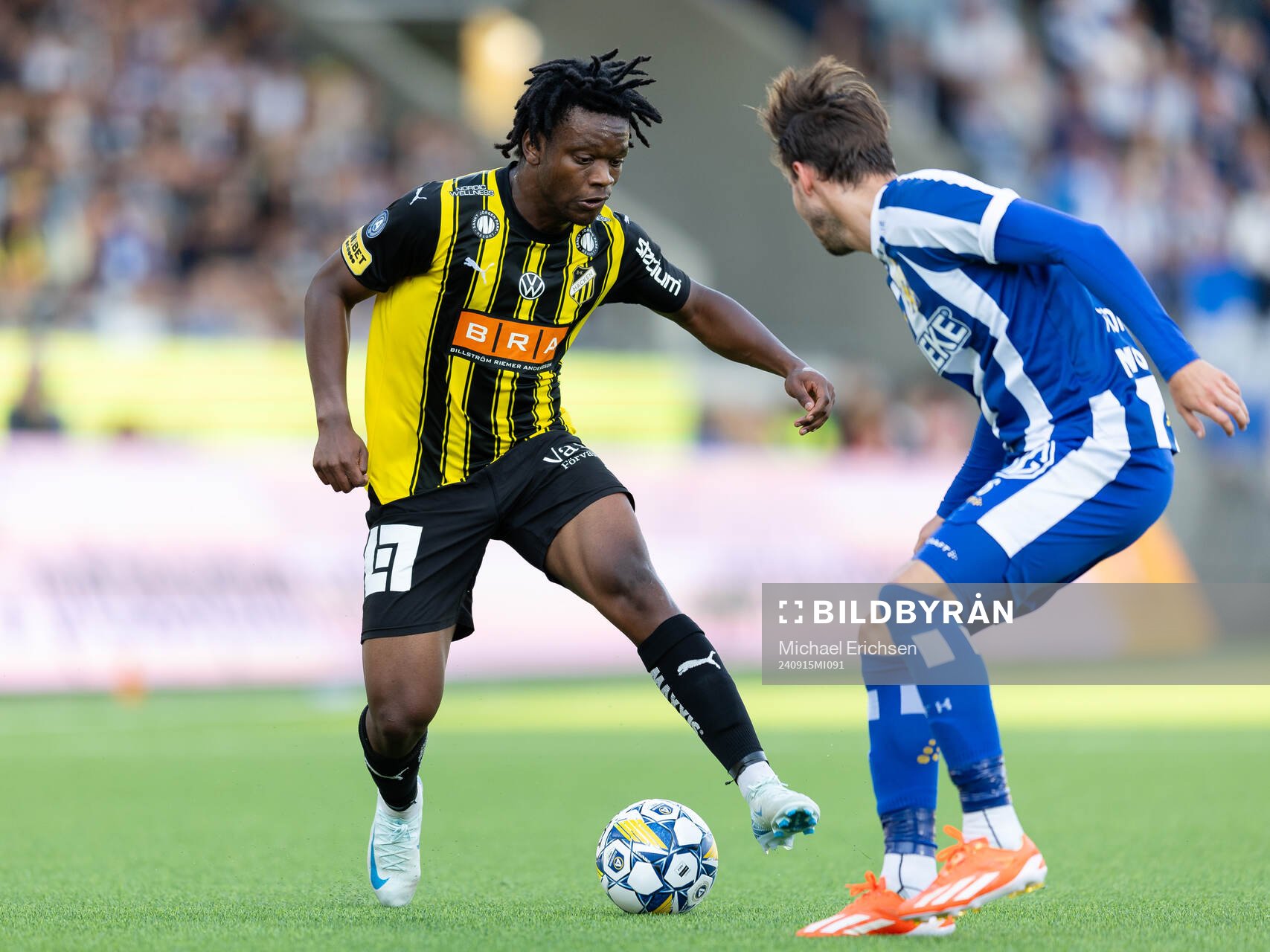 Häckens Jeremy Agbonifo och IFK Göteborgs Anders Trondsen