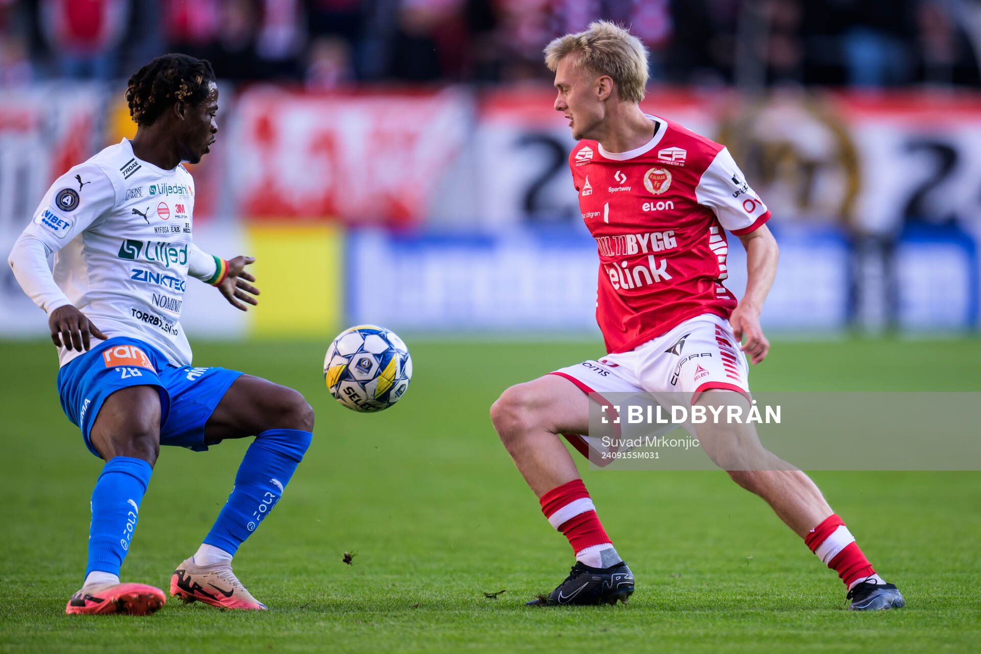 Värnamos Frank Junior Adjei och Kalmars Rony Jansson