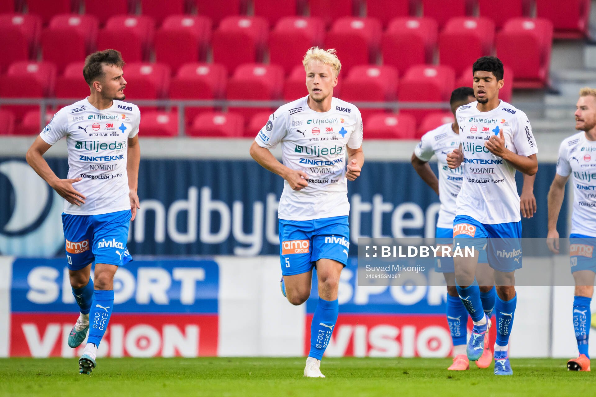 Värnamos Victor Larsson jublar