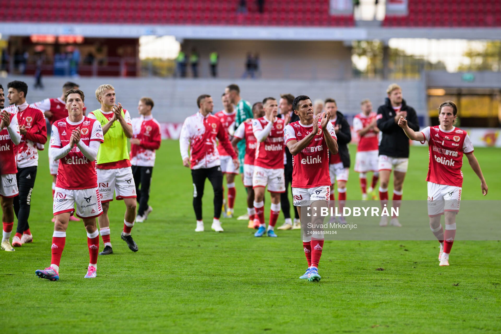 Kalmars spelare jublar