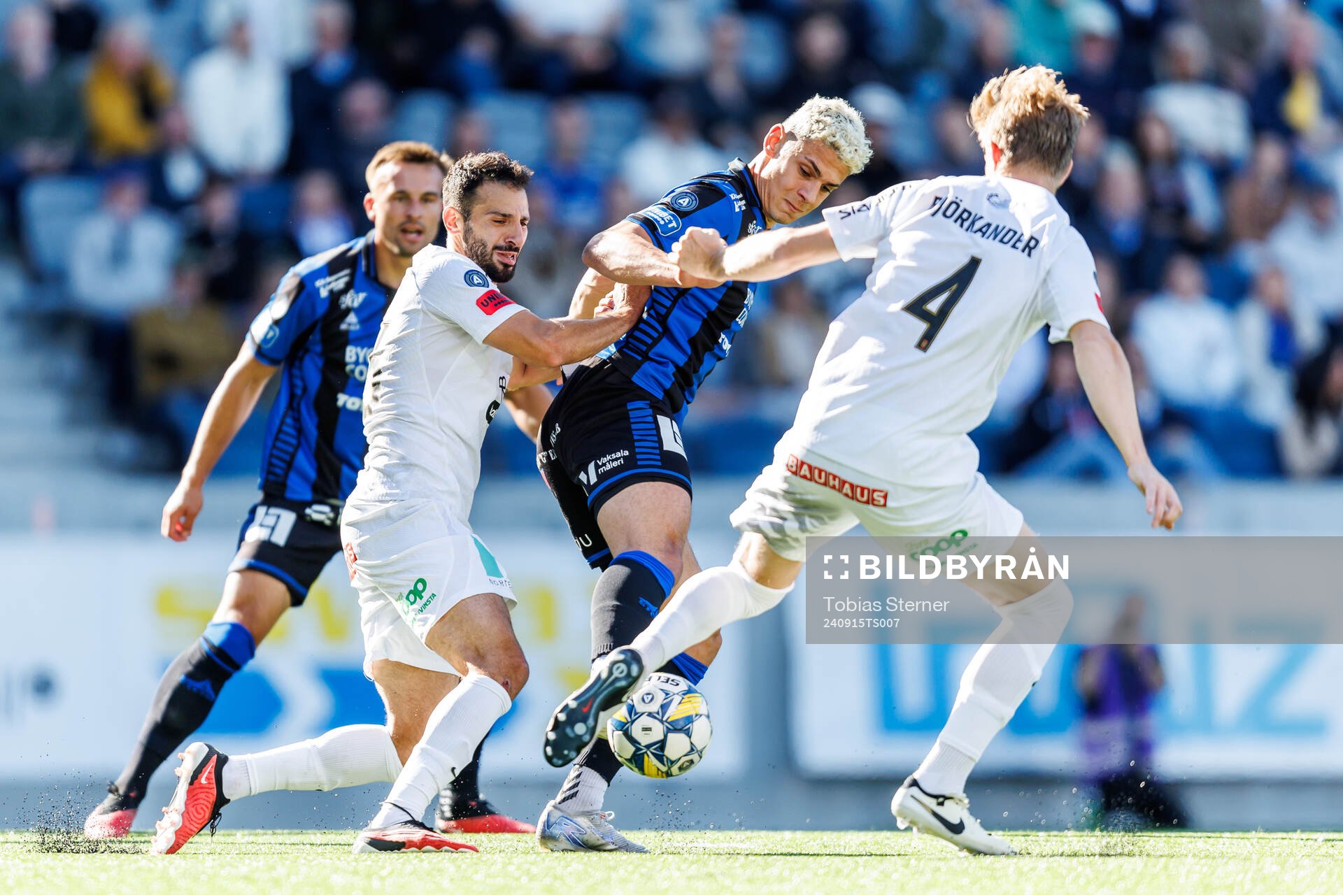 Brommapojkarnas André Calisir och Eric Björkander och