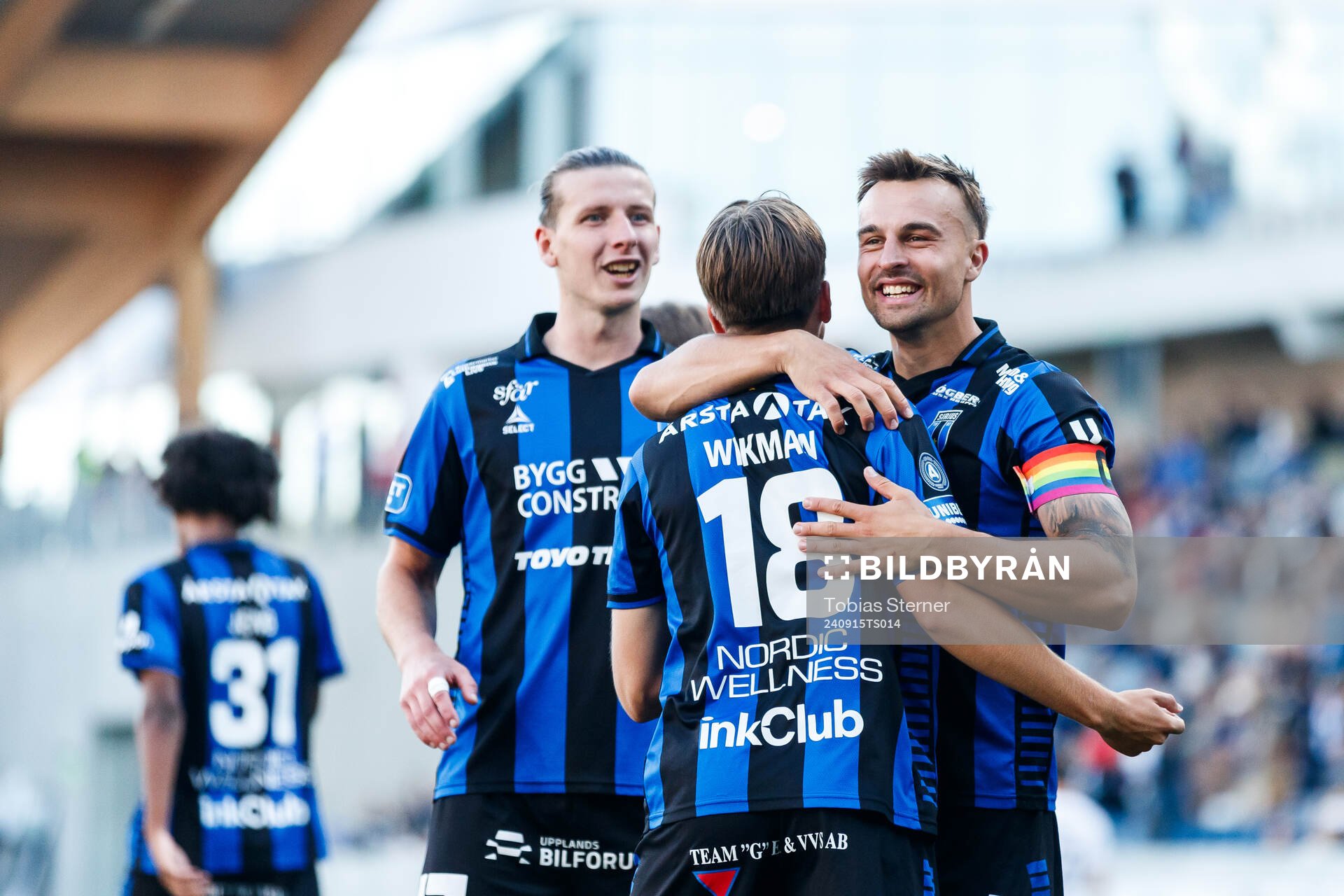 Sirius Adam Vikman och Henrik Castegren jublar