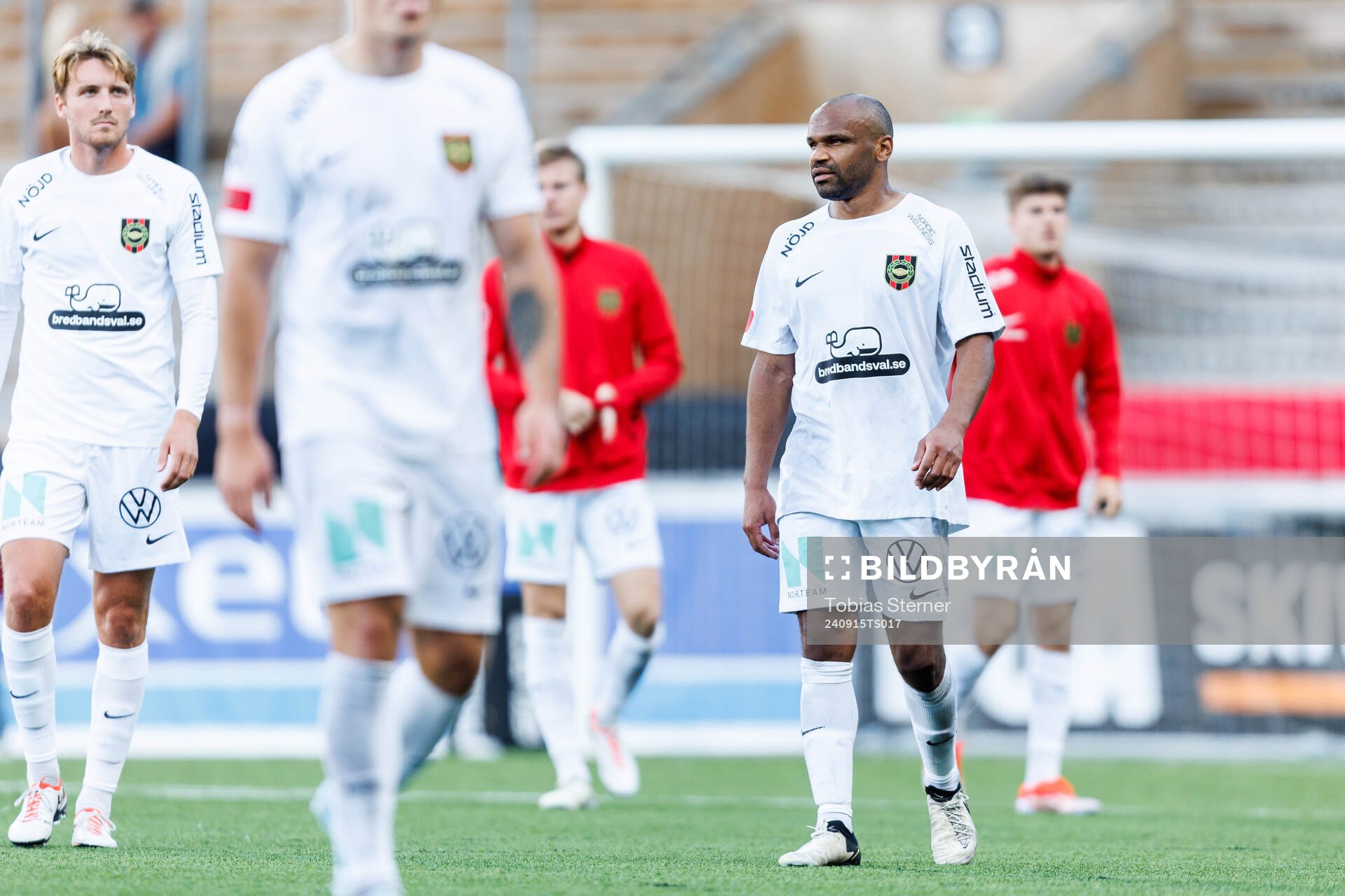 Brommapojkarnas Serge-Junior Martinsson Ngouali deppar