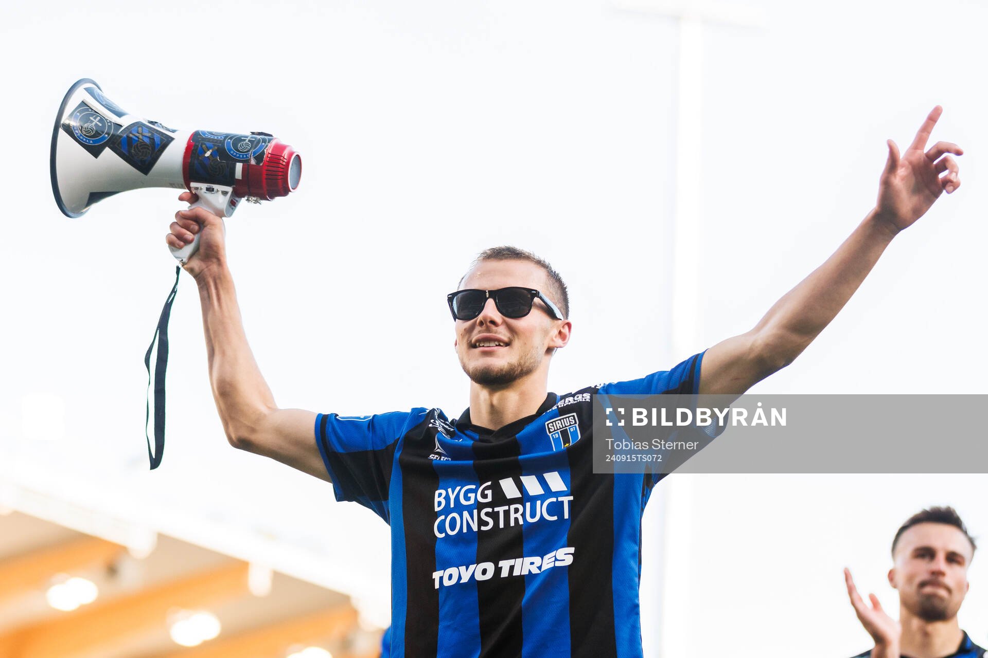 Sirius Melker Heier jublar efter fotbollsmatchen i Allsvenskan mellan Sirius och Brommapojkarna den 15 september 2024 i Uppsala. 