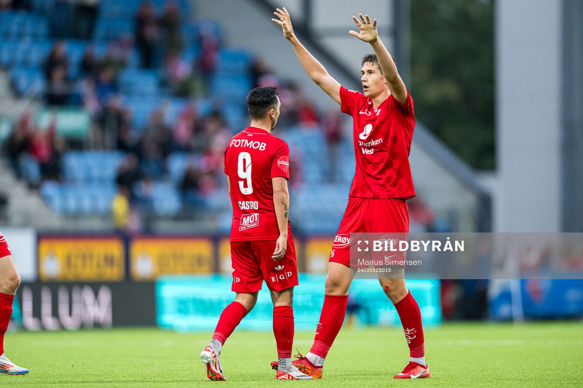 Niklas Fernando Castro of Brann celebrates