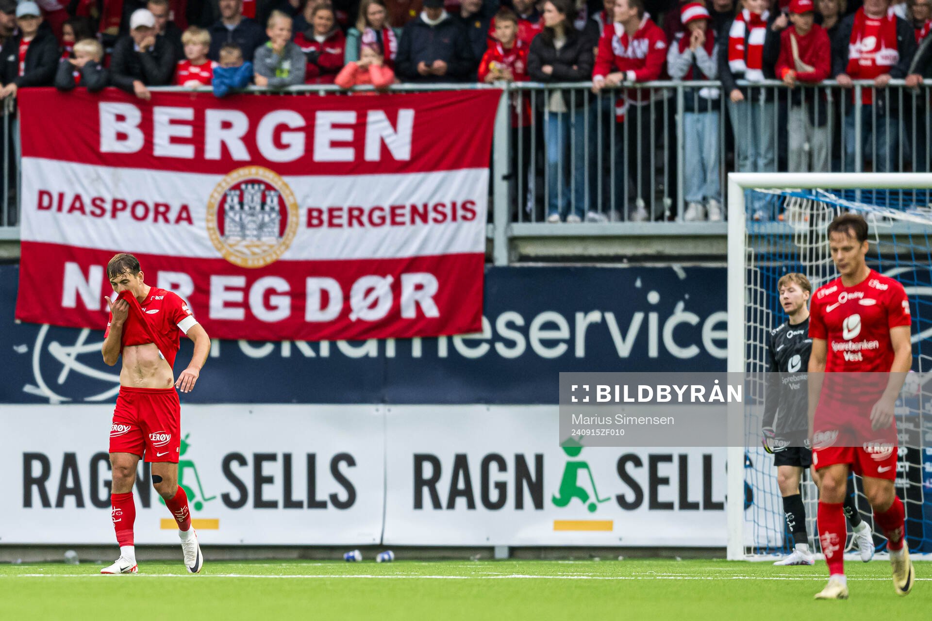 Fredrik Pallesen Knudsen of Brann looks dejected