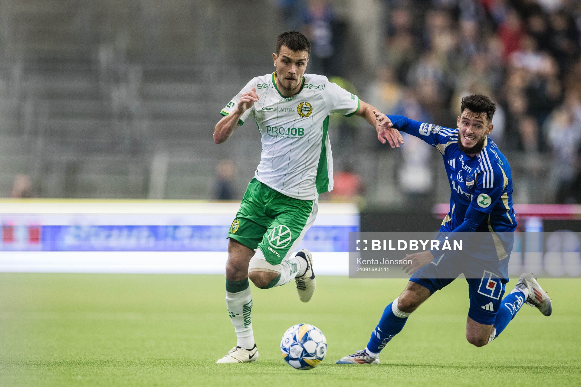 Hammarbys Pavle Vagic och IFK Norrköpings Laorent Shabani