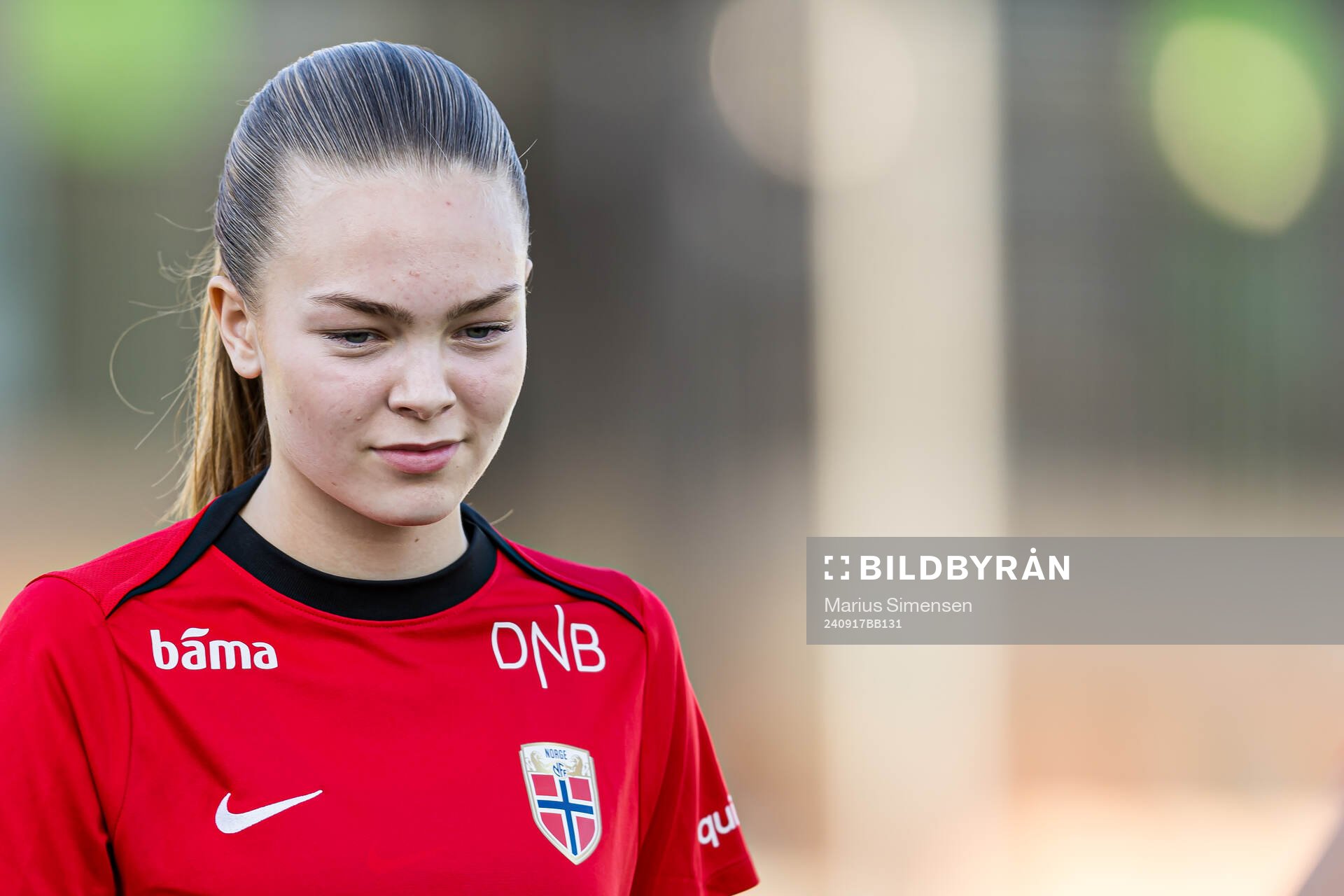 Agnes Castberg Stølan of Norway warms up