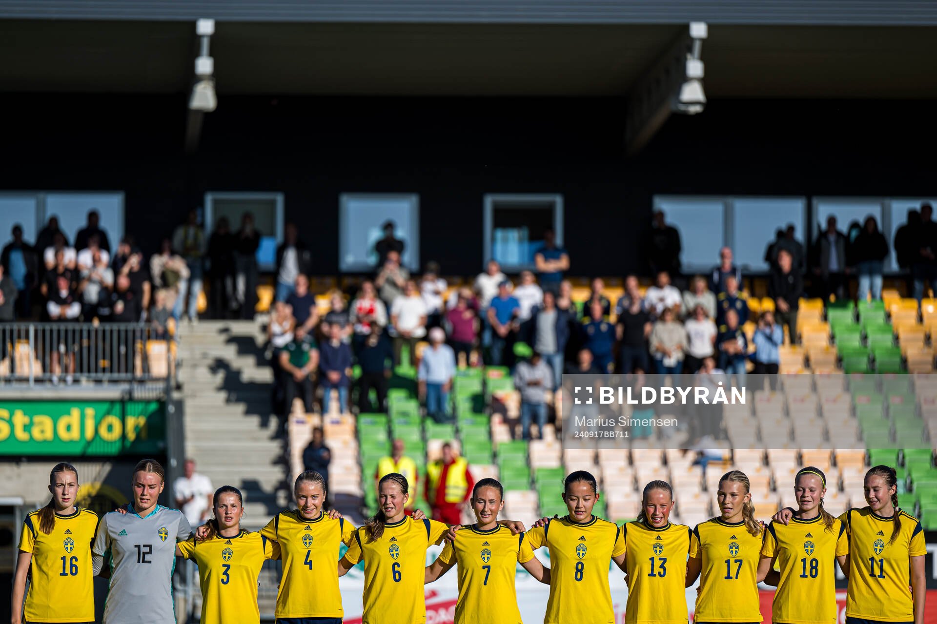 Felizia Nilsson Narverud, Hillevie Ströbeck, Ella