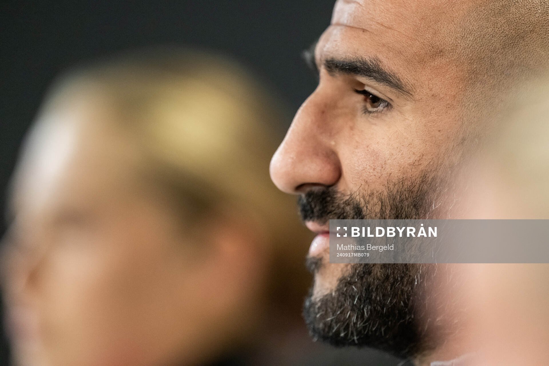 Head coach Mak Lind