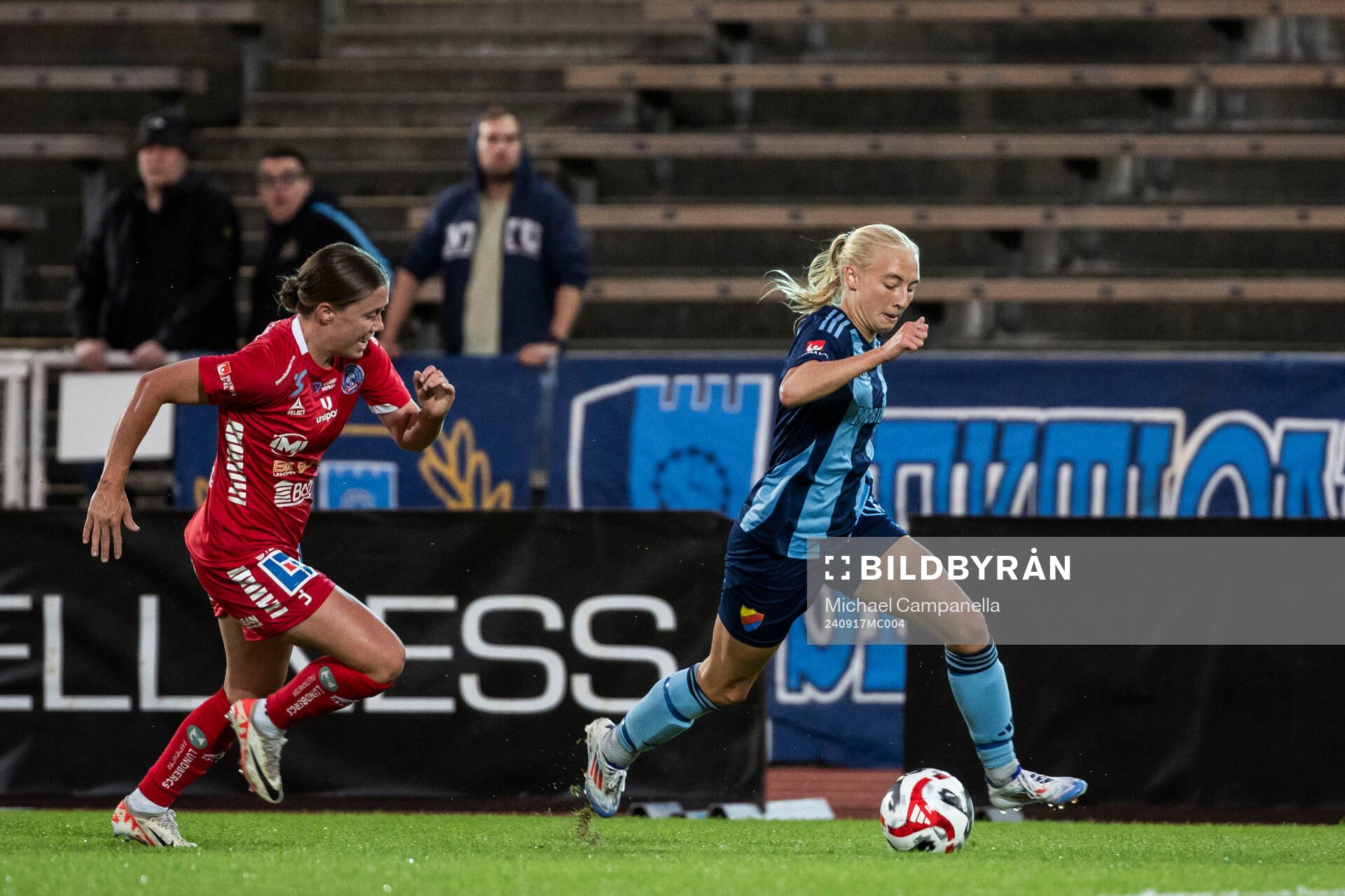 Linköpings Aimee Claypole och Djurgårdens Stinalisa