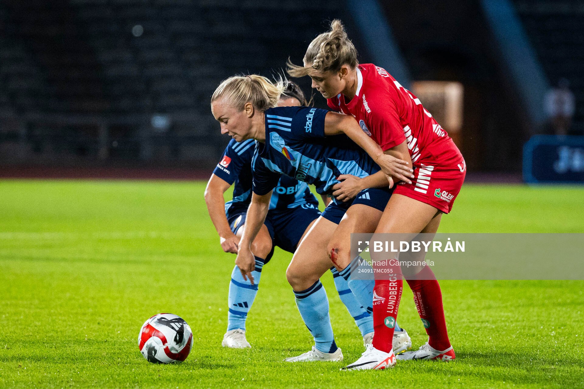 Djurgårdens Tove Almqvist och Linköpings Sara Eriksson