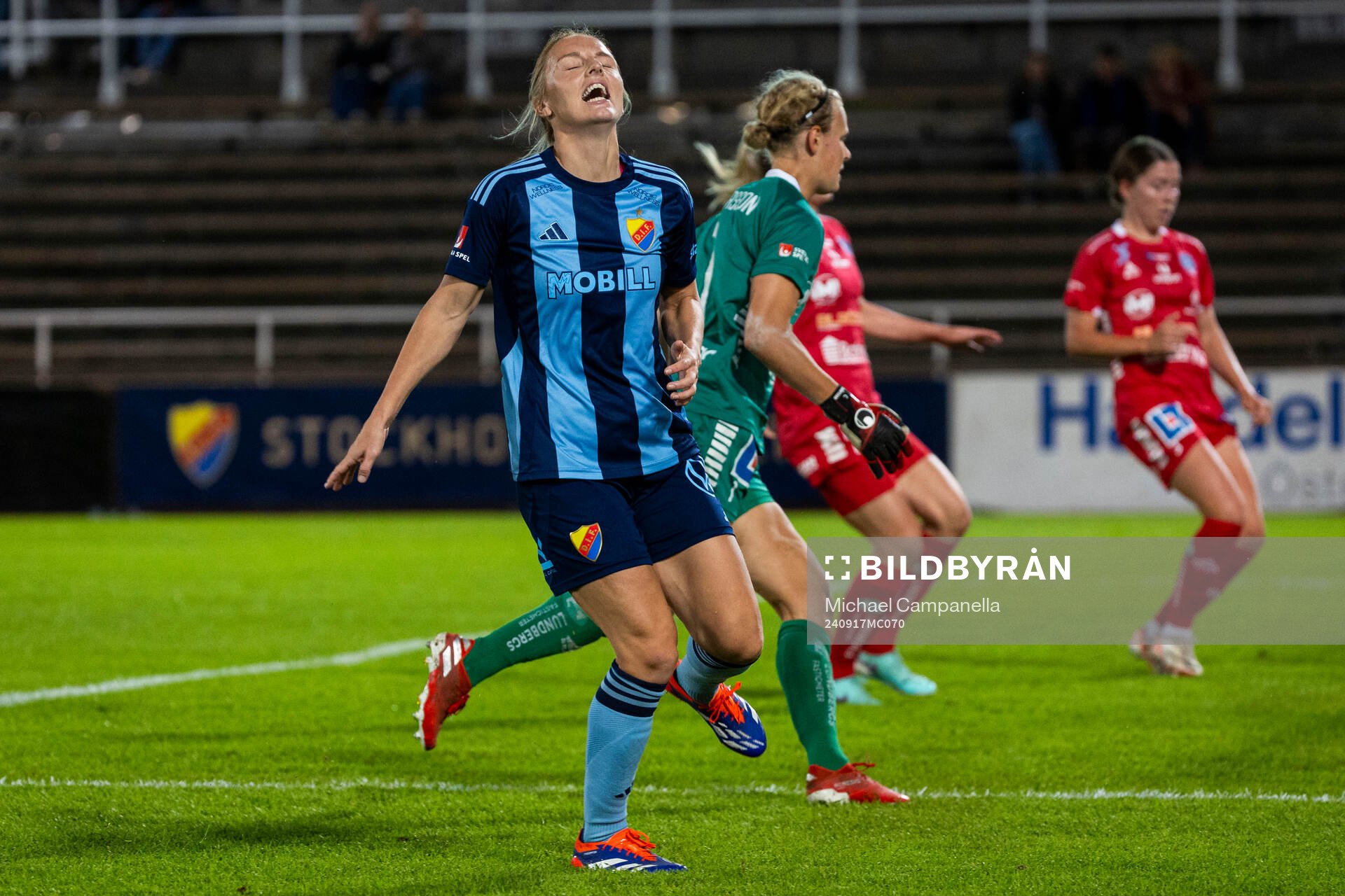 Djurgårdens Mimmi Larsson deppar