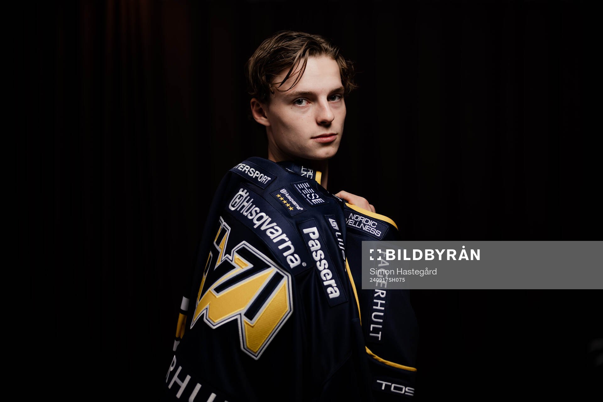 Hv71s Oscar Fisker Moelgaard
