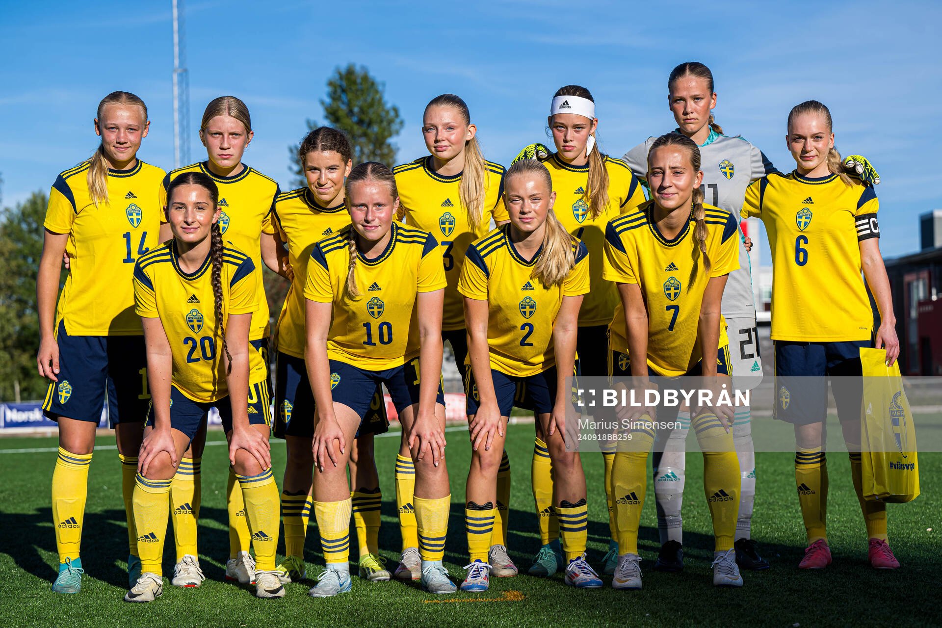 The starting eleven of Sweden, from the top left; Filippa