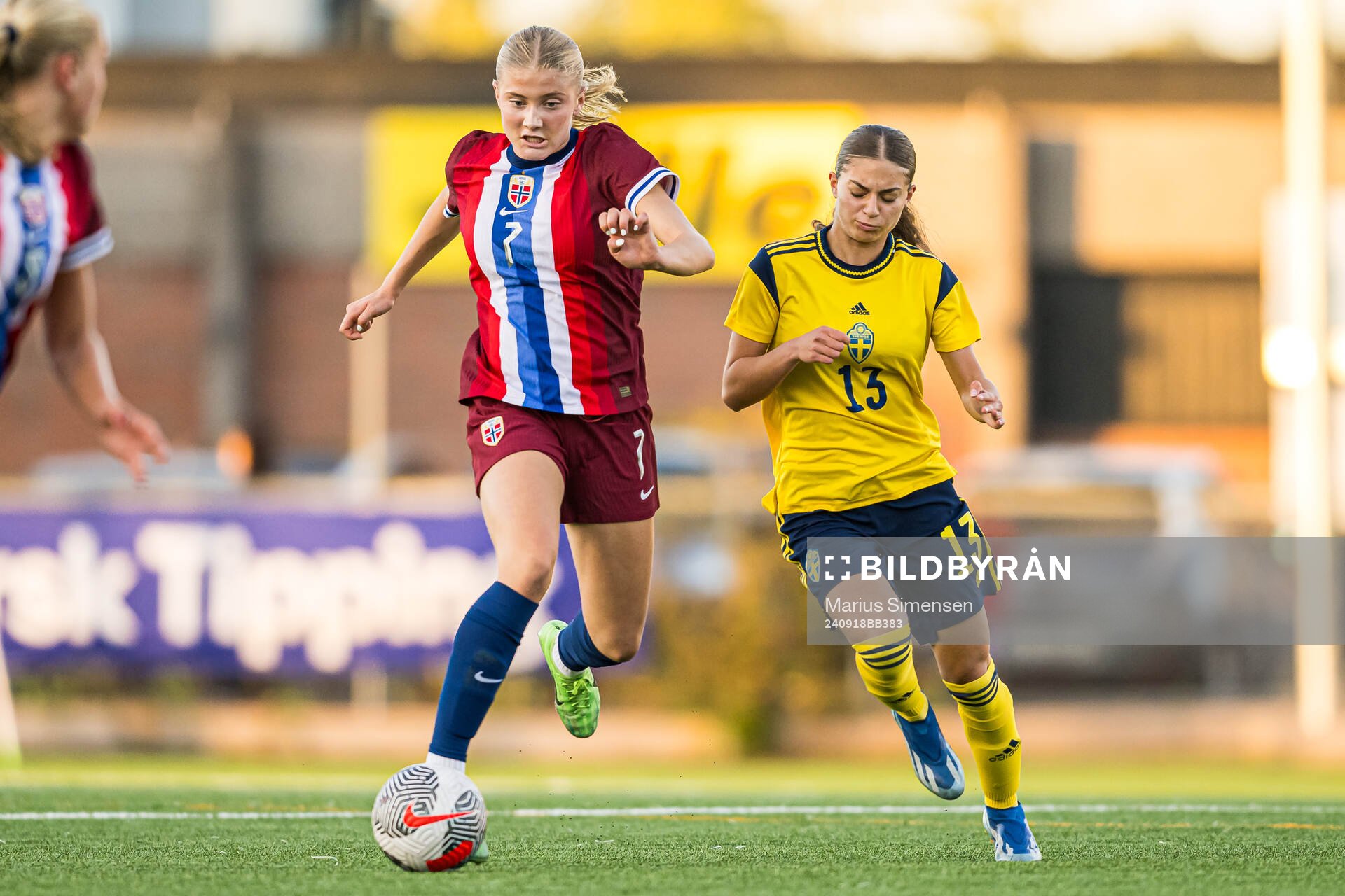 Celia Lind Halvorsen of Norway and Babylonya Betashur of