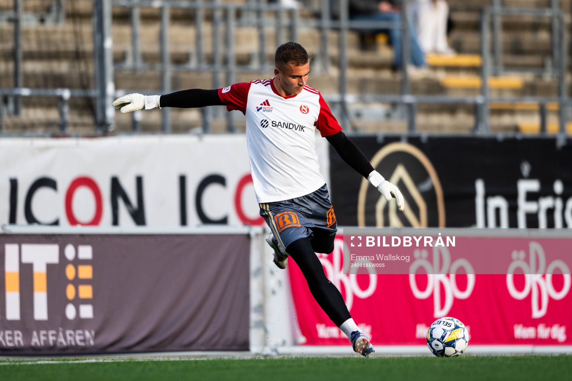 Sandvikens IFs målvakt Felix Jakobsson