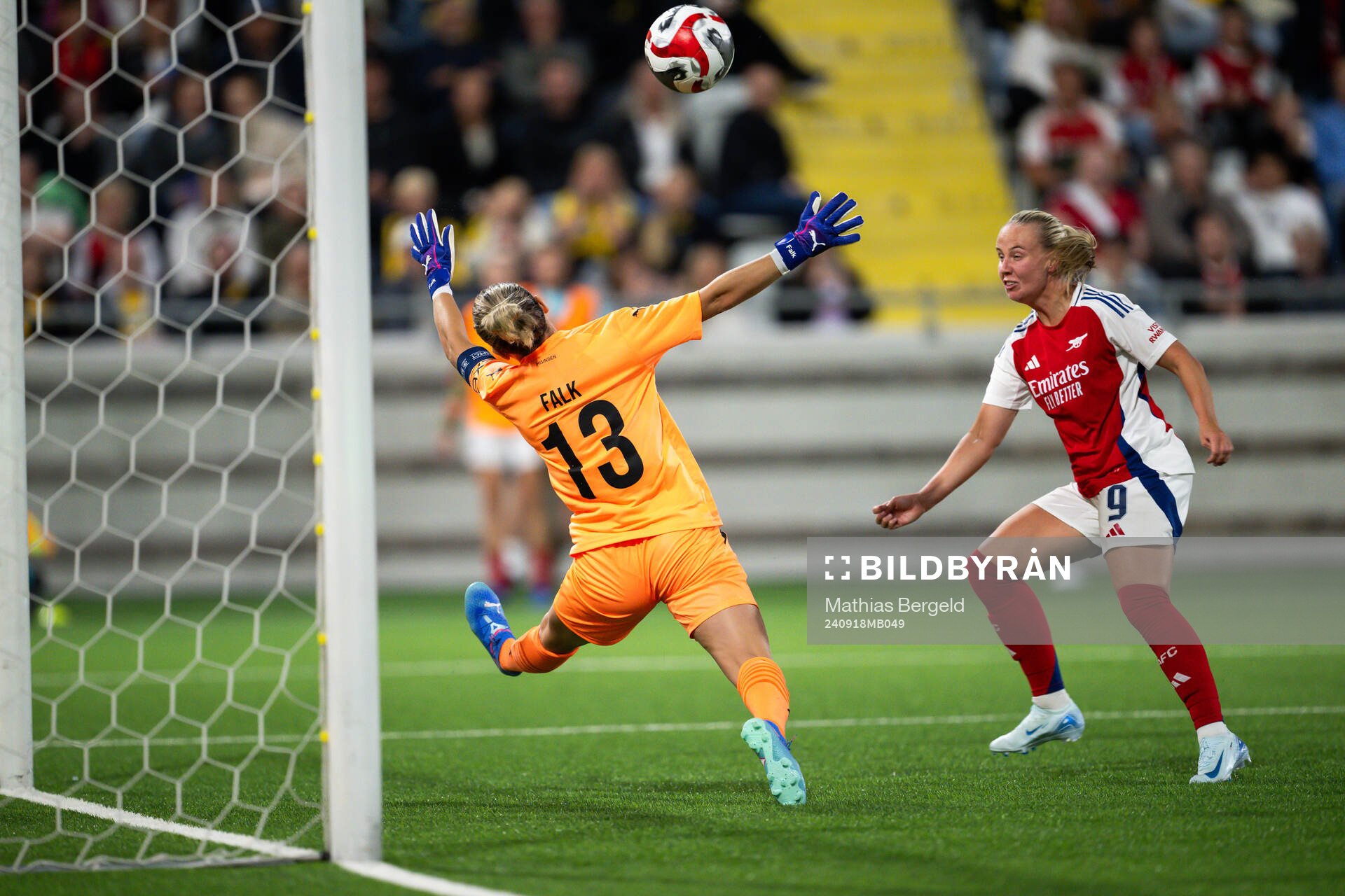 Goalkeeper Jennifer Falk of Häcken and Beth Mead of Arsenal