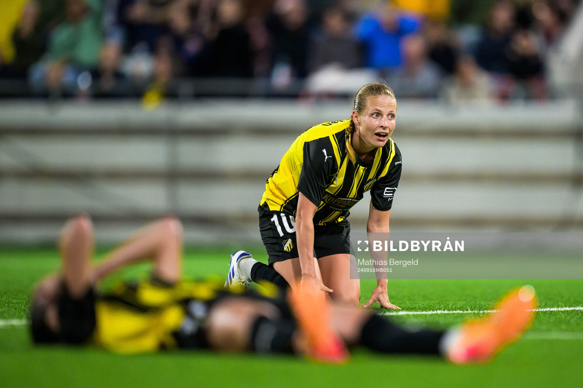 Anna Anvegård of Häcken looks dejected
