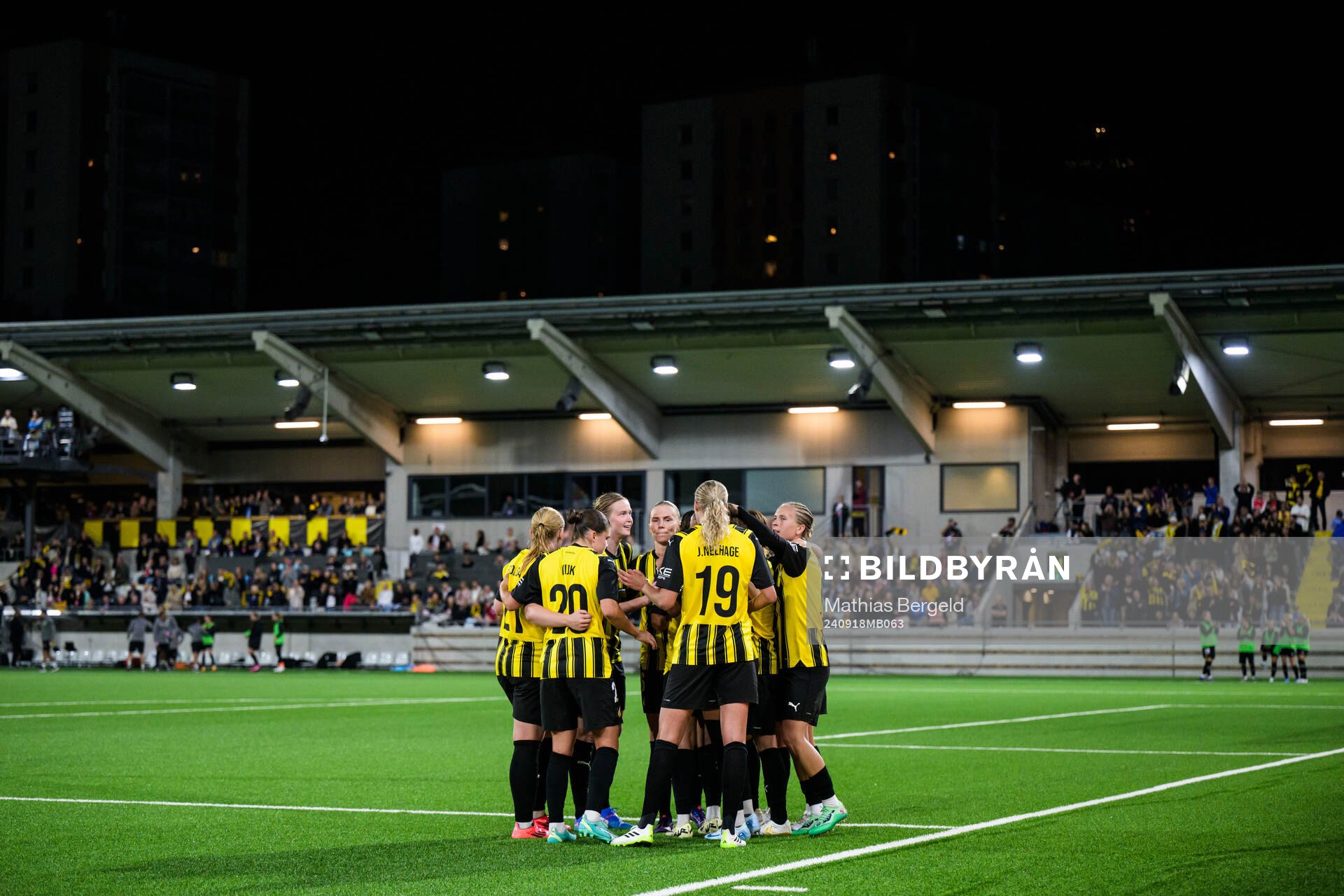Tabby Tindell of Häcken celebrate the 1-0 goal with