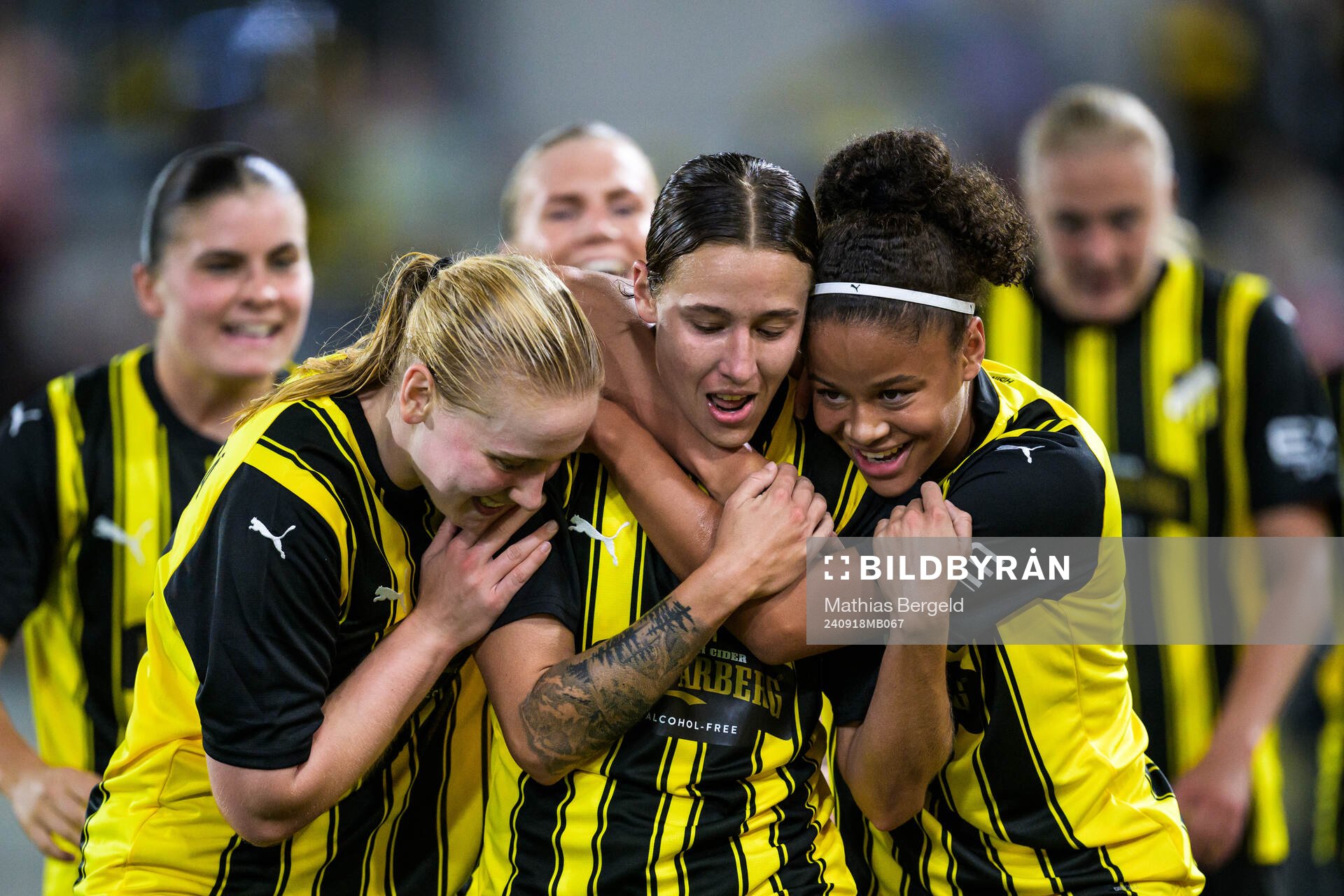 Johanna Fossdalsá Sørensen, Tabby Tindell and Felicia