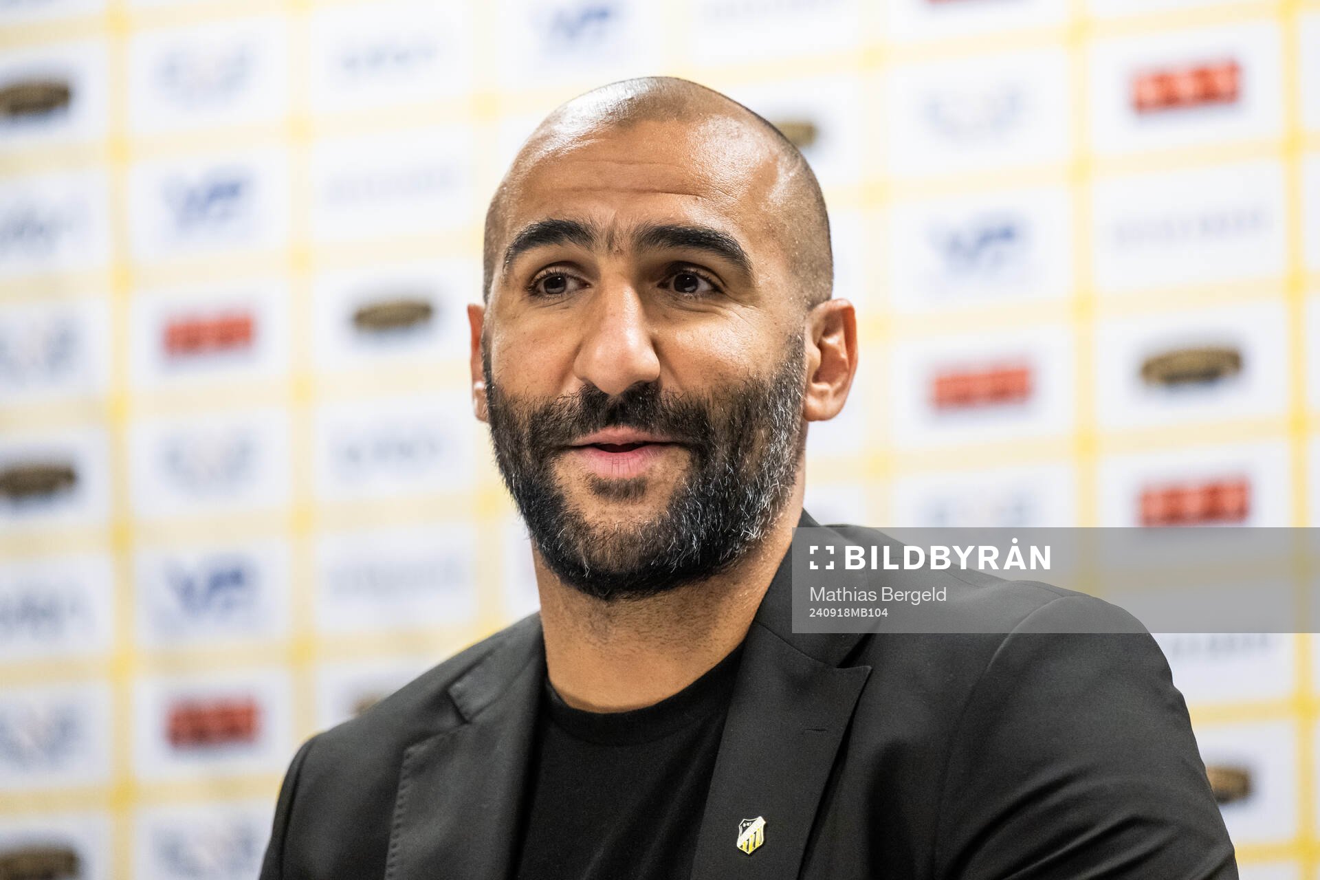 Head coach Mak Lind of Häcken at the press conference