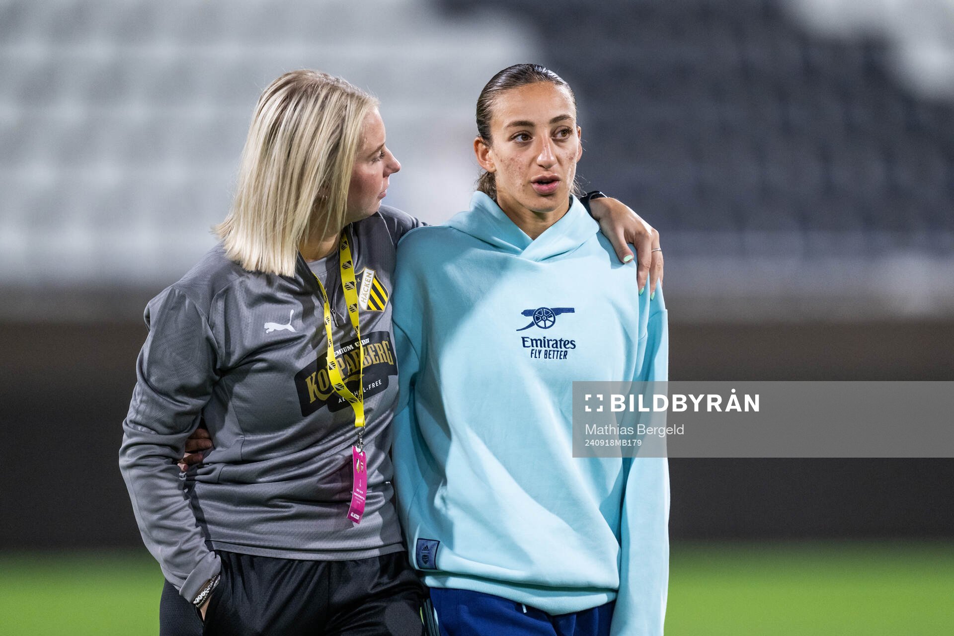 Physiotherapist Mikaela Johansson of Häcken with Rosa