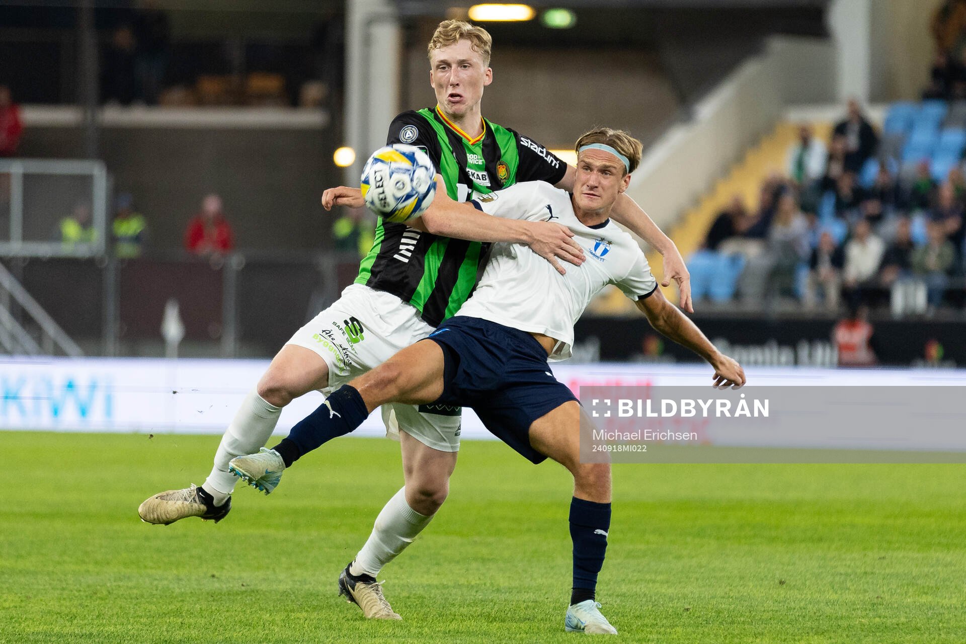 GAIS Filip Beckman och Malmö FFs Erik Botheim