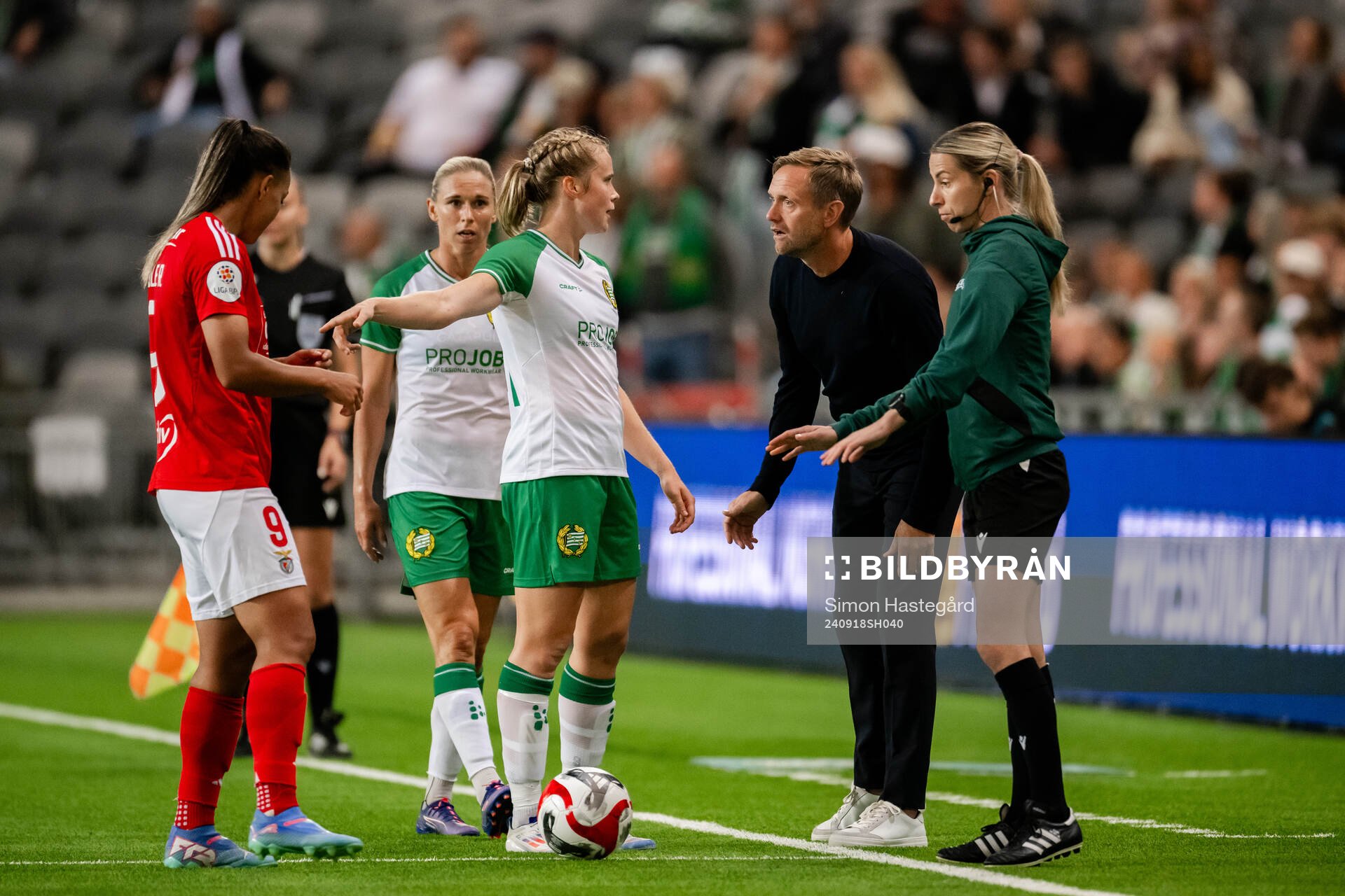 Julie Blakstad and Head coach Martin Sjögren of Hammarby