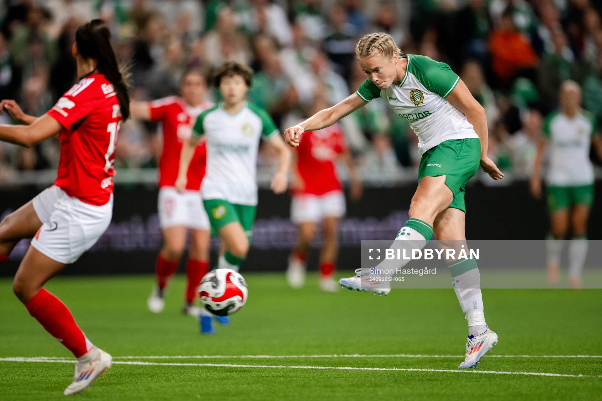 Julie Blakstad of Hammarby scores the 1-0 goal