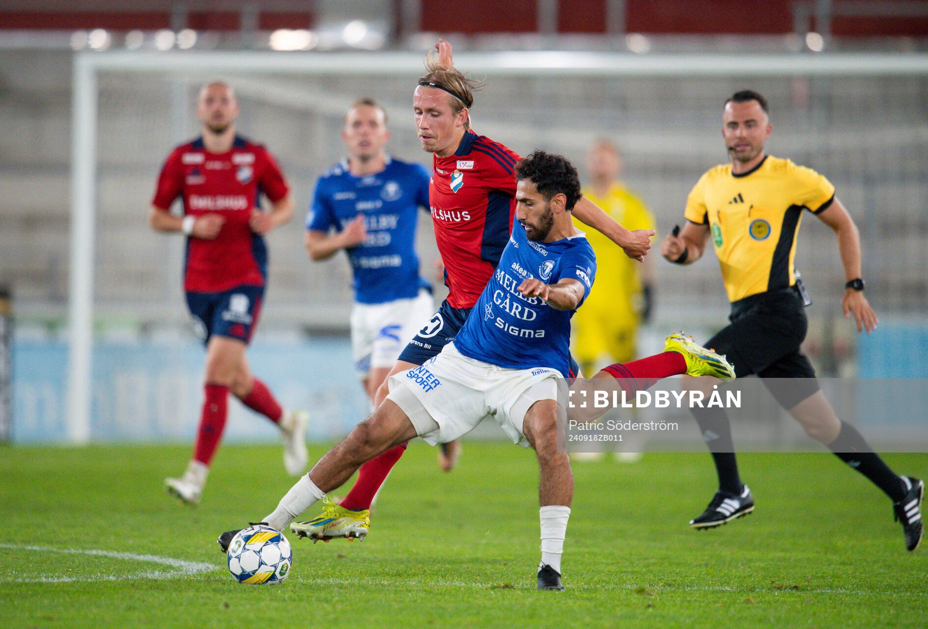 Östers David Seger och Trelleborgs Hady Saleh Karim