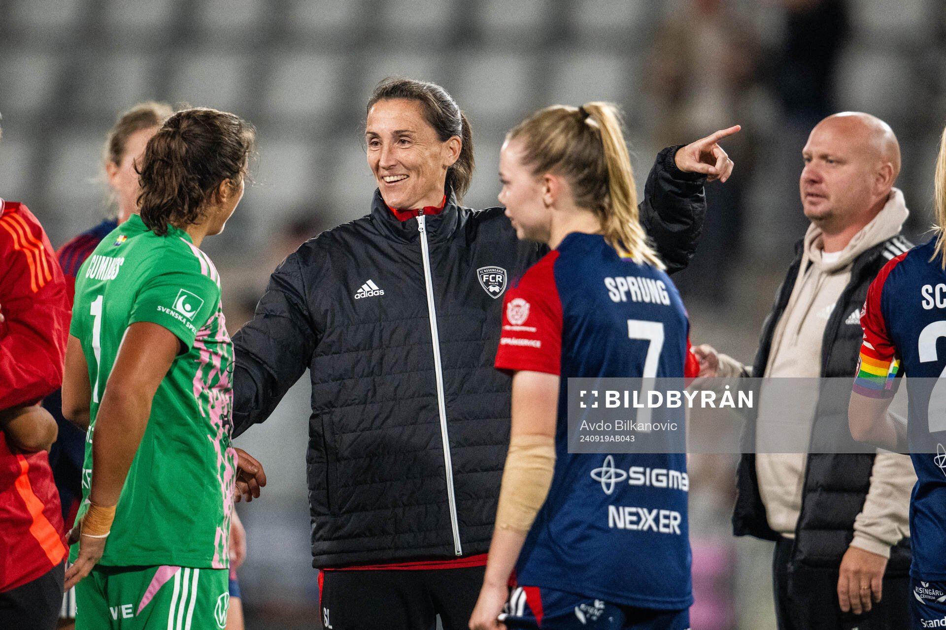 FC Rosengårds målvaktstränare Lynn Shannon jublar