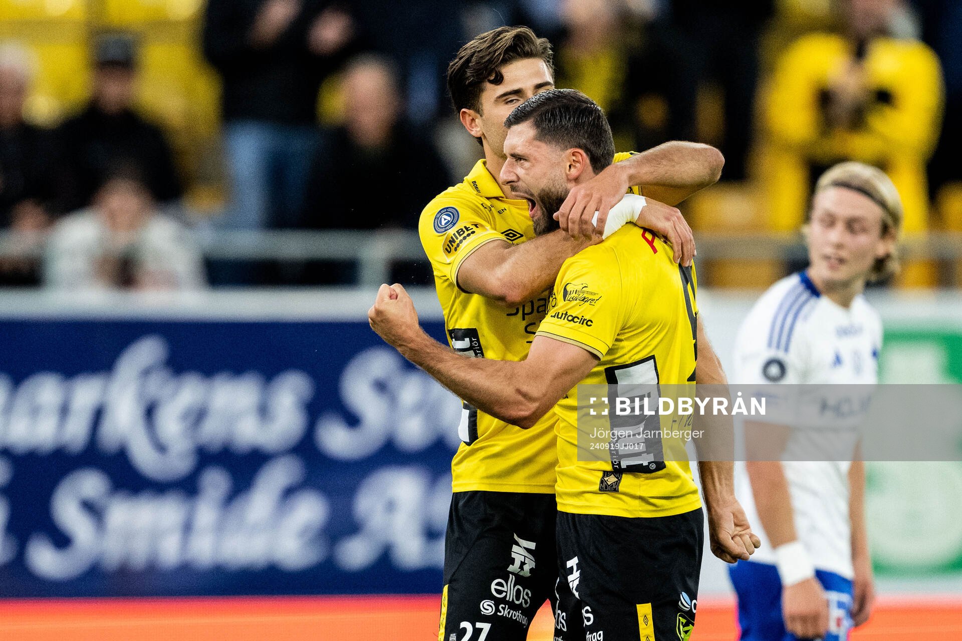 Elfsborgs Besfort Zeneli och Arber Zeneli jublar
