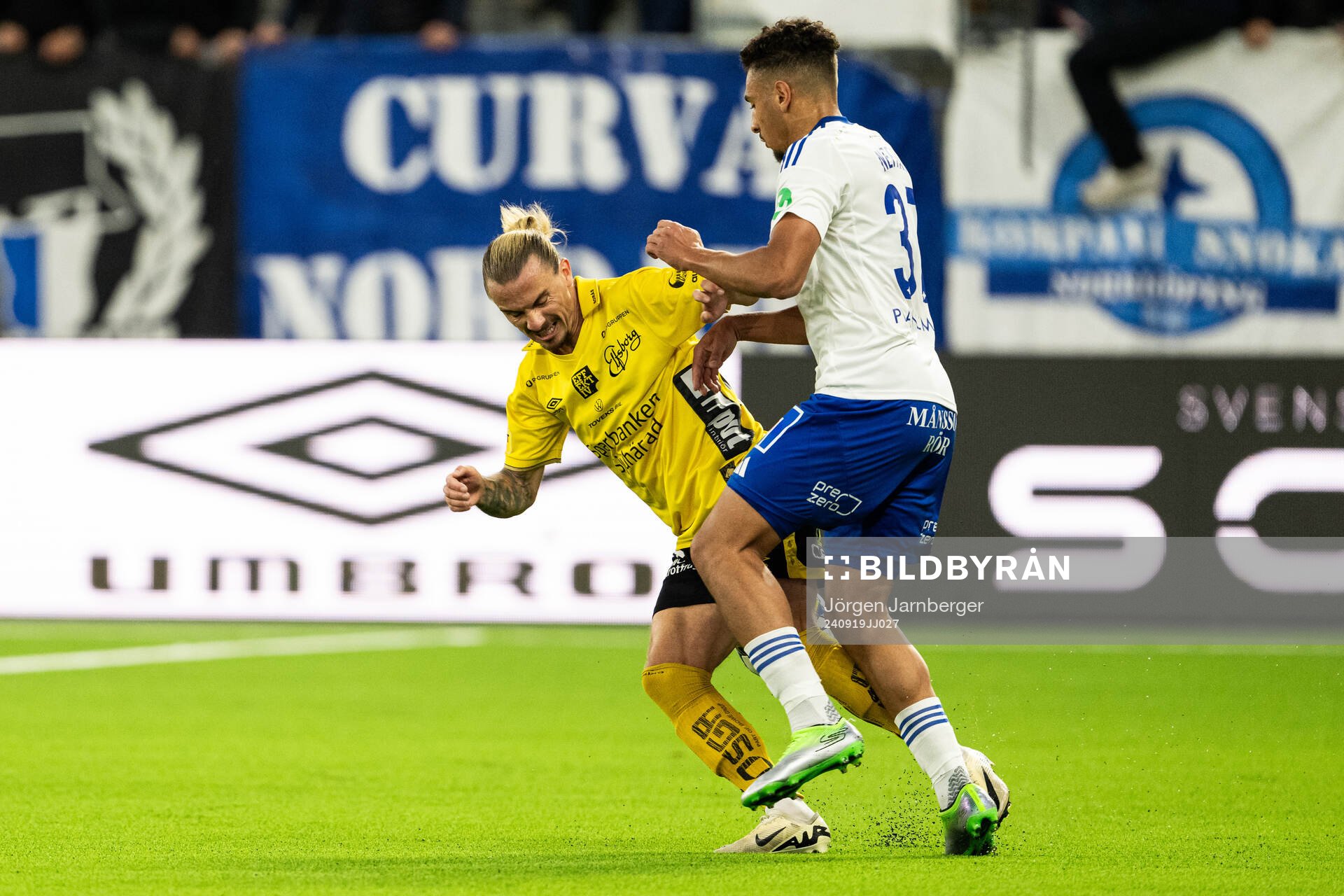 Elfsborgs Niklas Hult och IFK Norrköpings Moutaz Neffati
