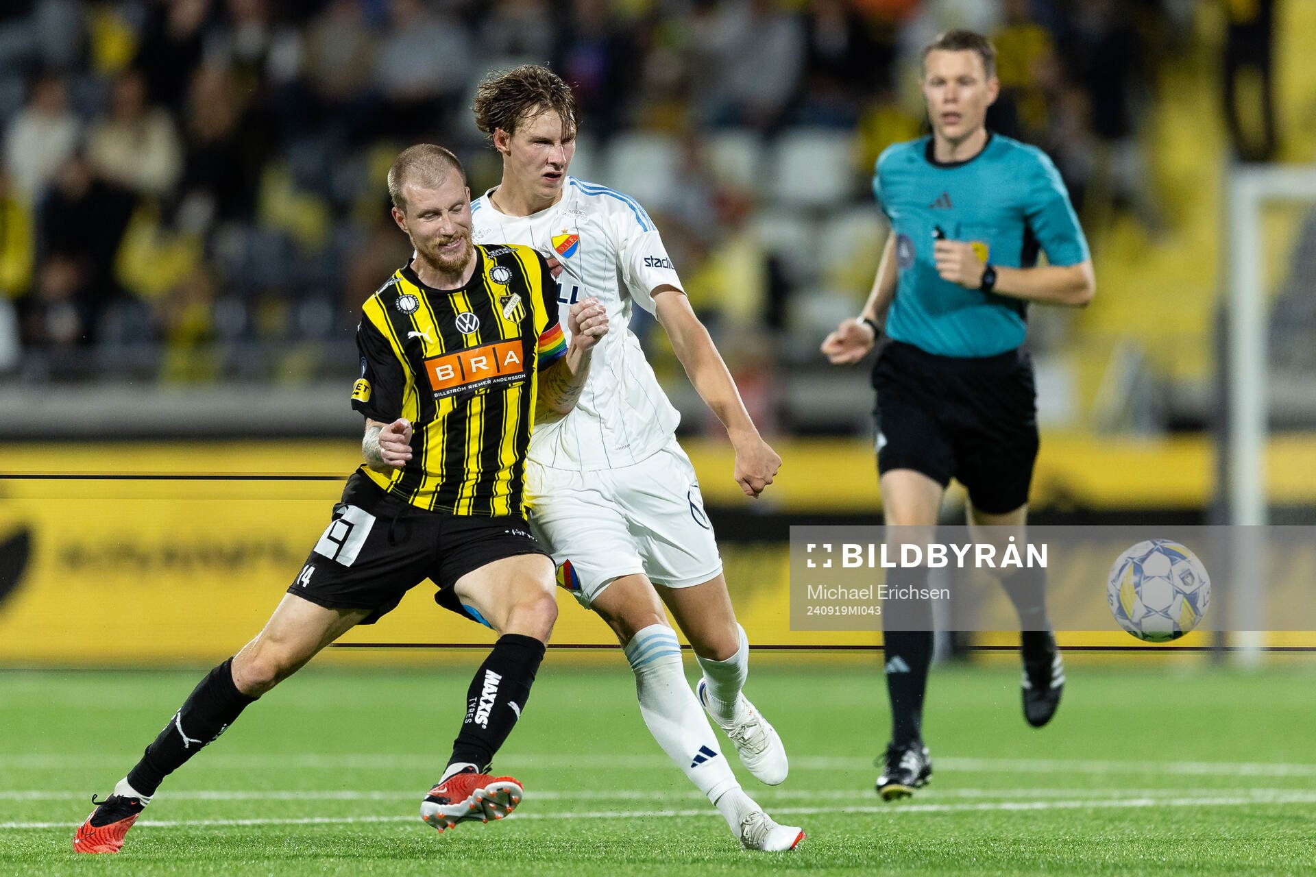 Häckens Simon Gustafson och Djurgårdens August Priske