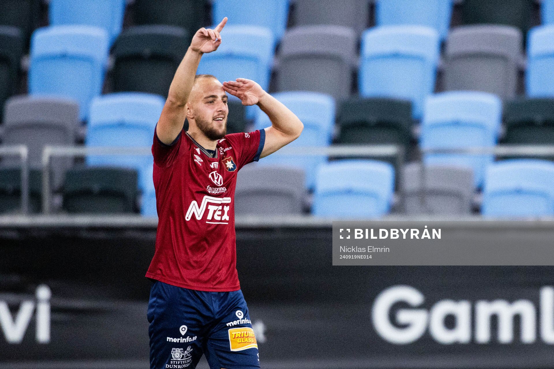 Örgrytes Amel Mujanic jublar