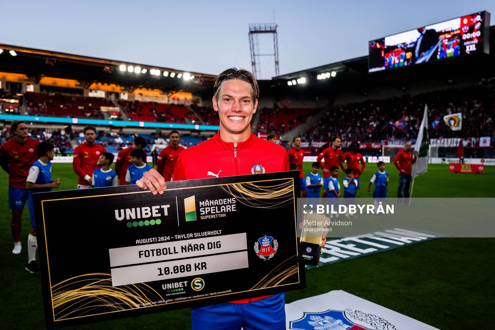 Helsingborgs Taylor Silverholt får pris som månadens