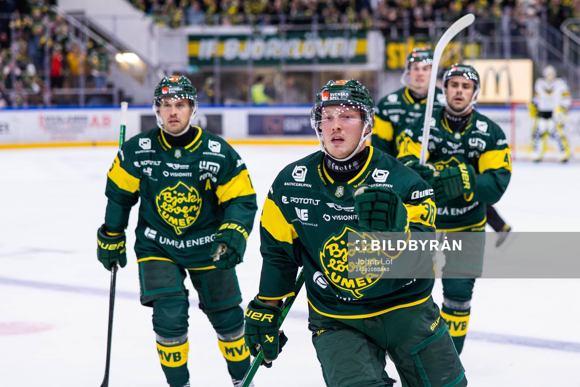 Björklövens Erik Andersson jublar