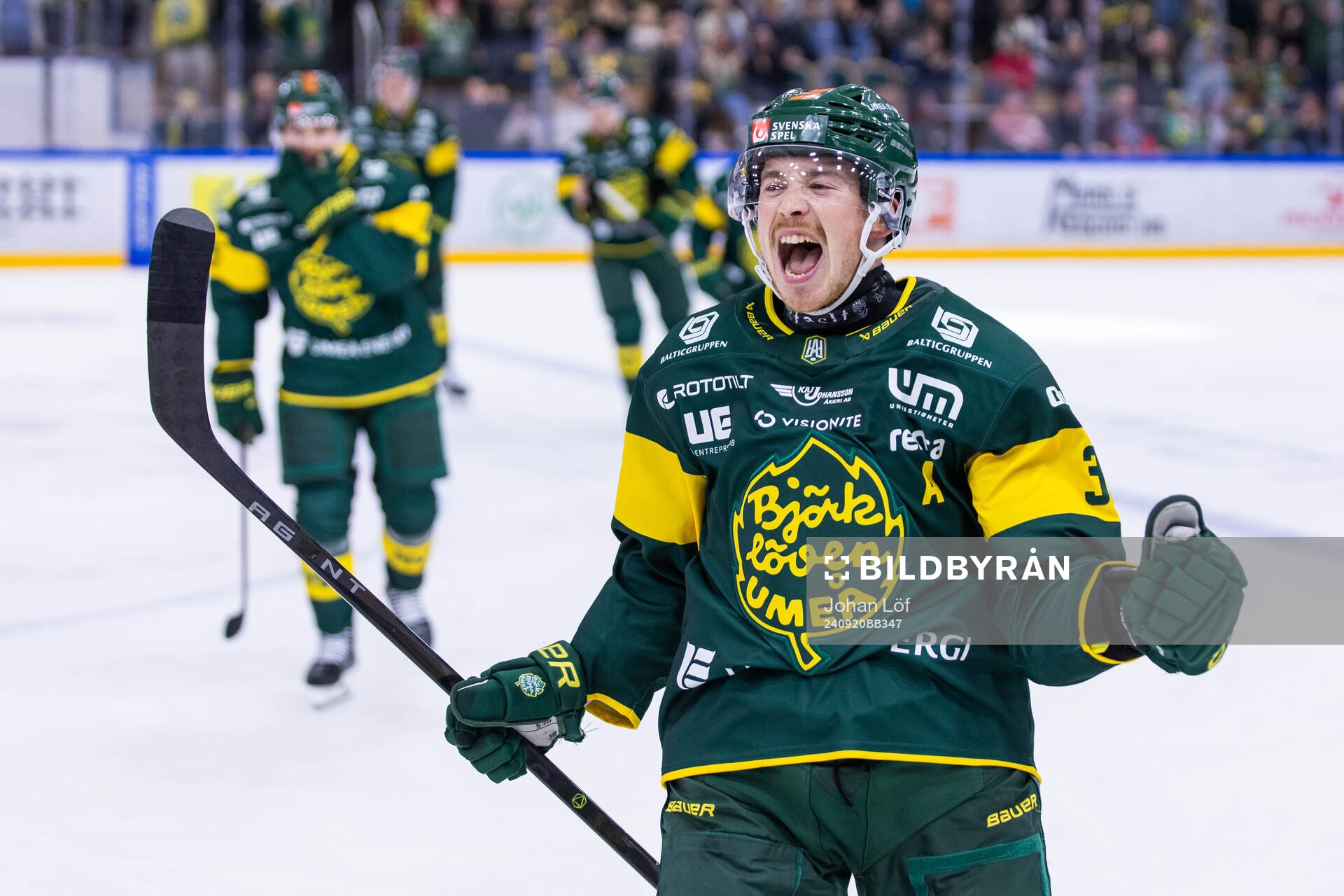 Björklövens Joel Mustonen jublar