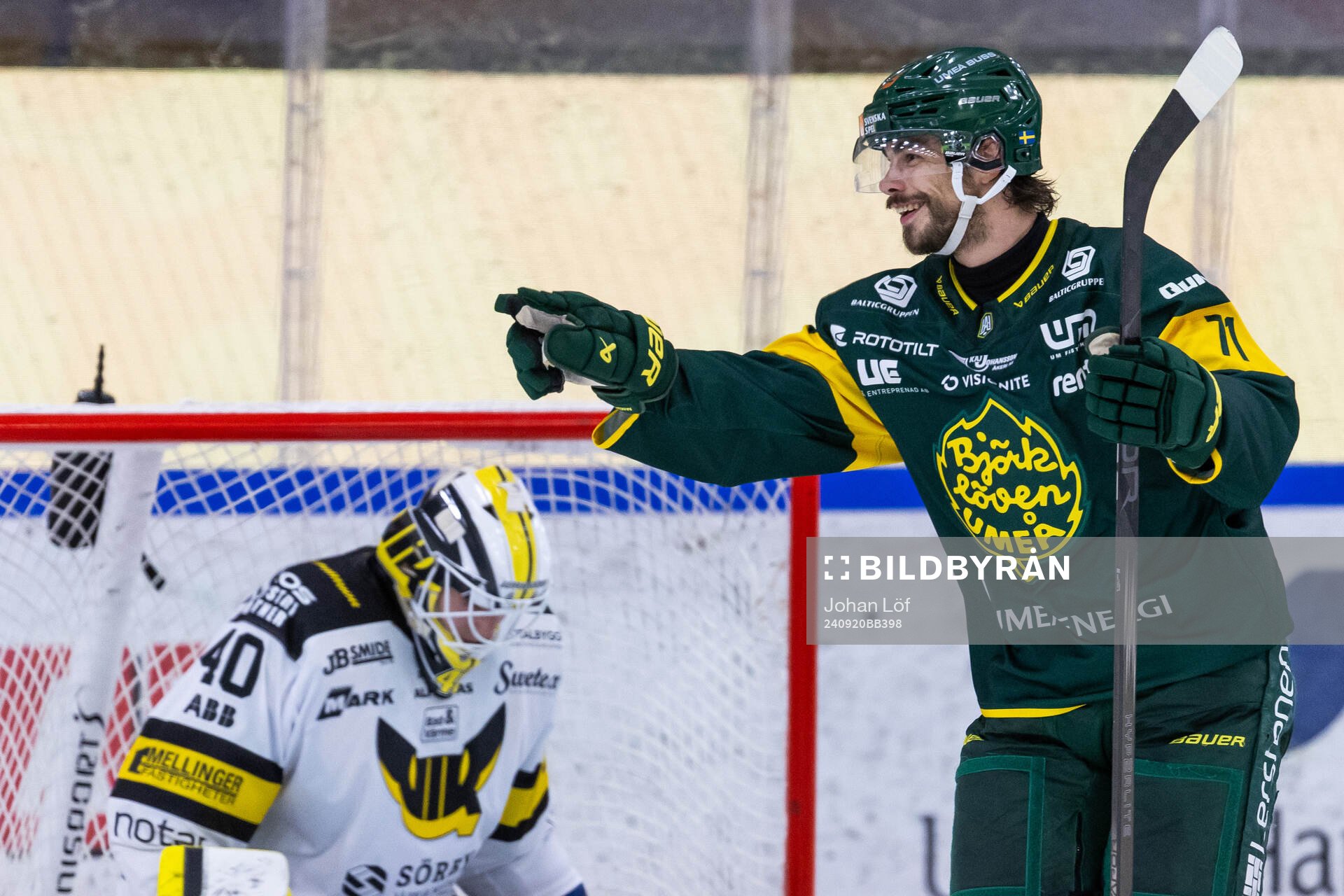 Björklövens Gustav Possler jublar