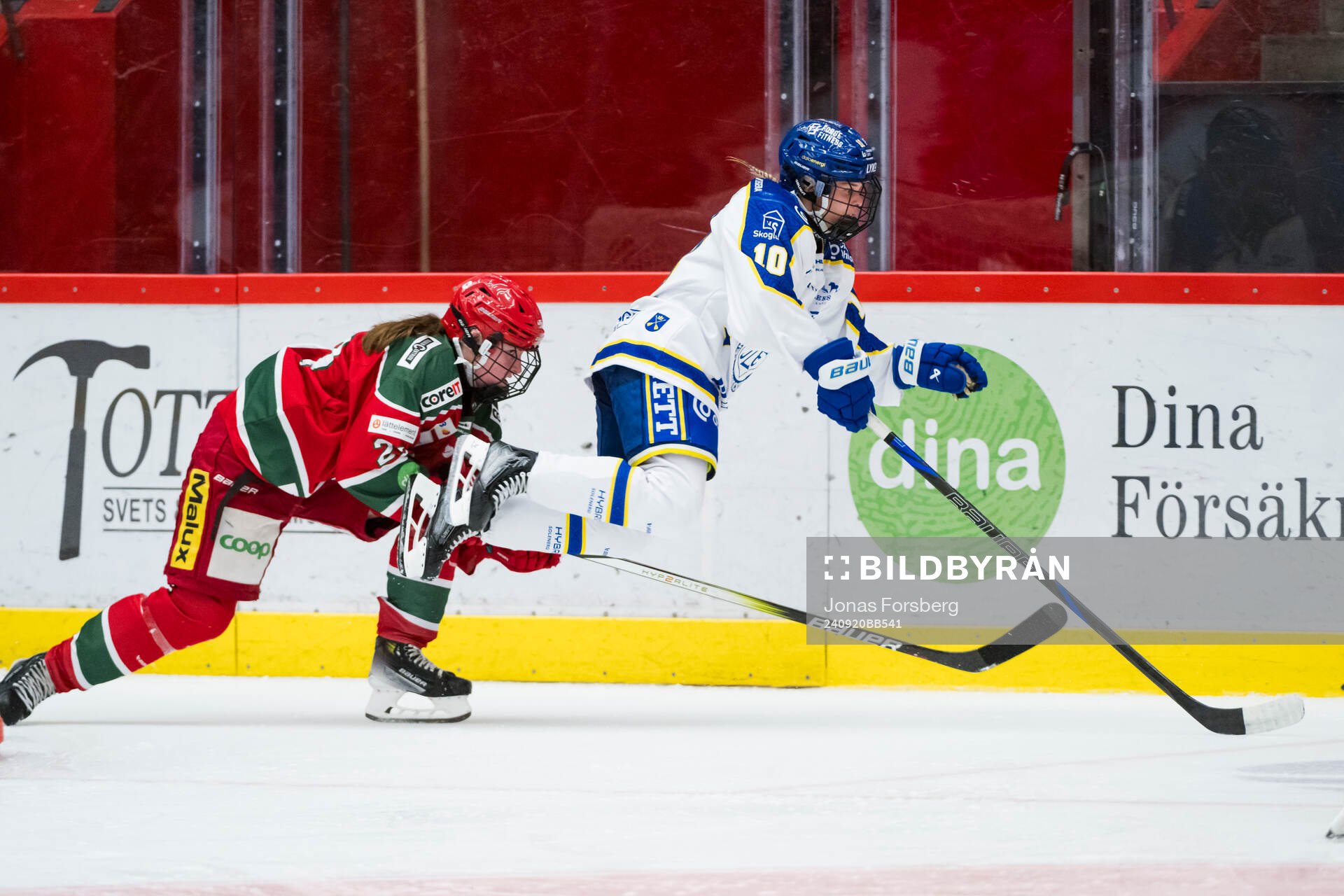Leksands Kiira Yrjänen och Modos Darcie Lappan
